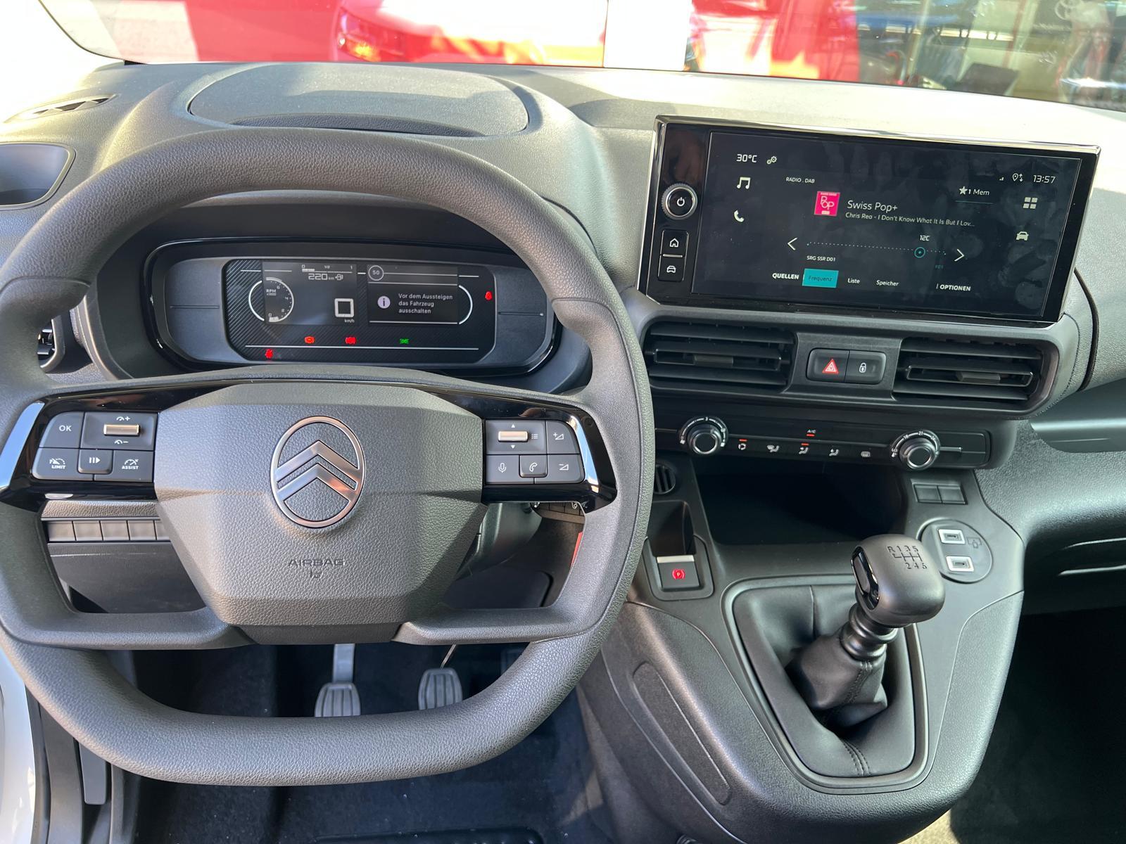 CITROEN Berlingo M 1.2 PureTech 110 First S/S-image-15