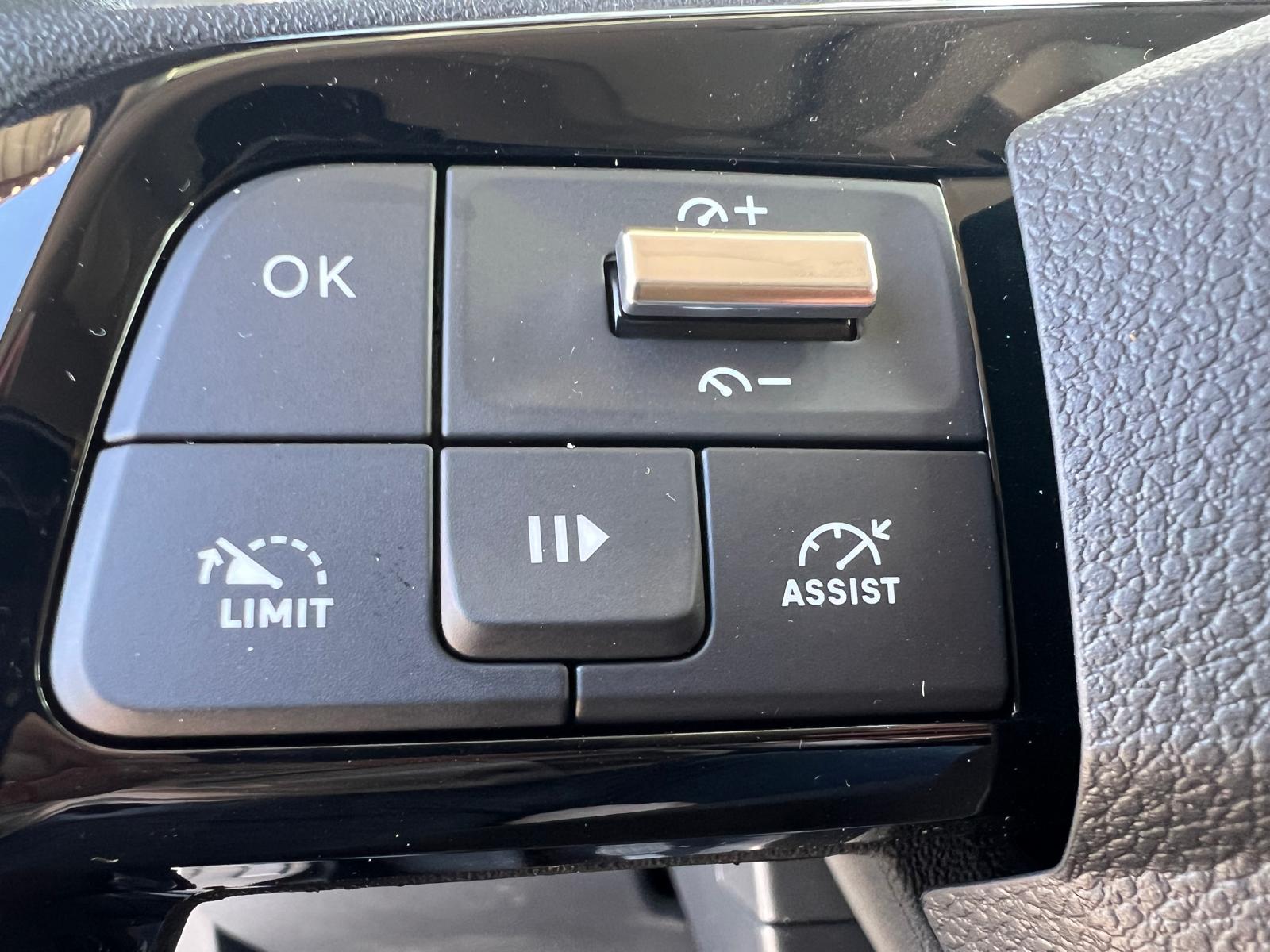 CITROEN Berlingo M 1.2 PureTech 110 First S/S-image-17