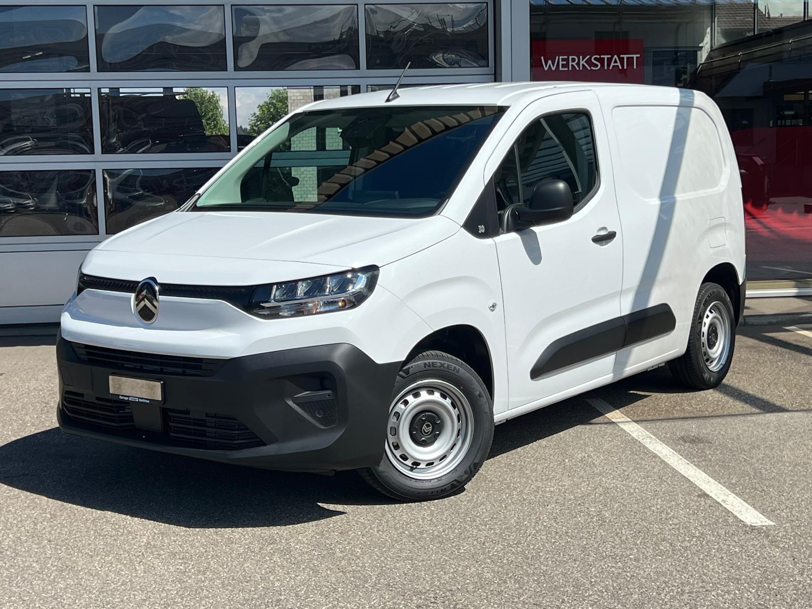 CITROEN Berlingo M 1.2 PureTech 110 First S/S-image-2