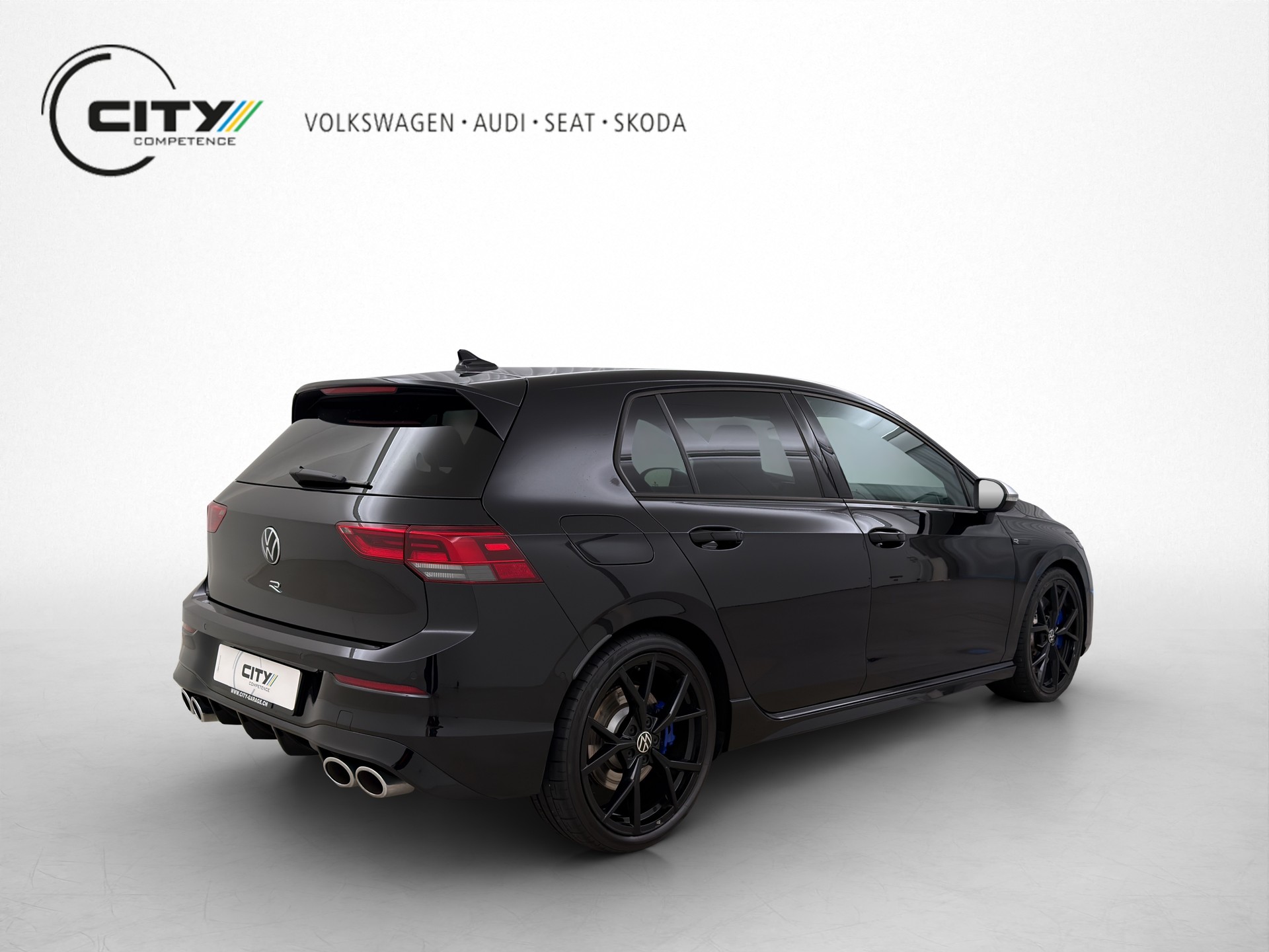 VW Golf 8 2.0 TSI R DSG 4motion-image-4