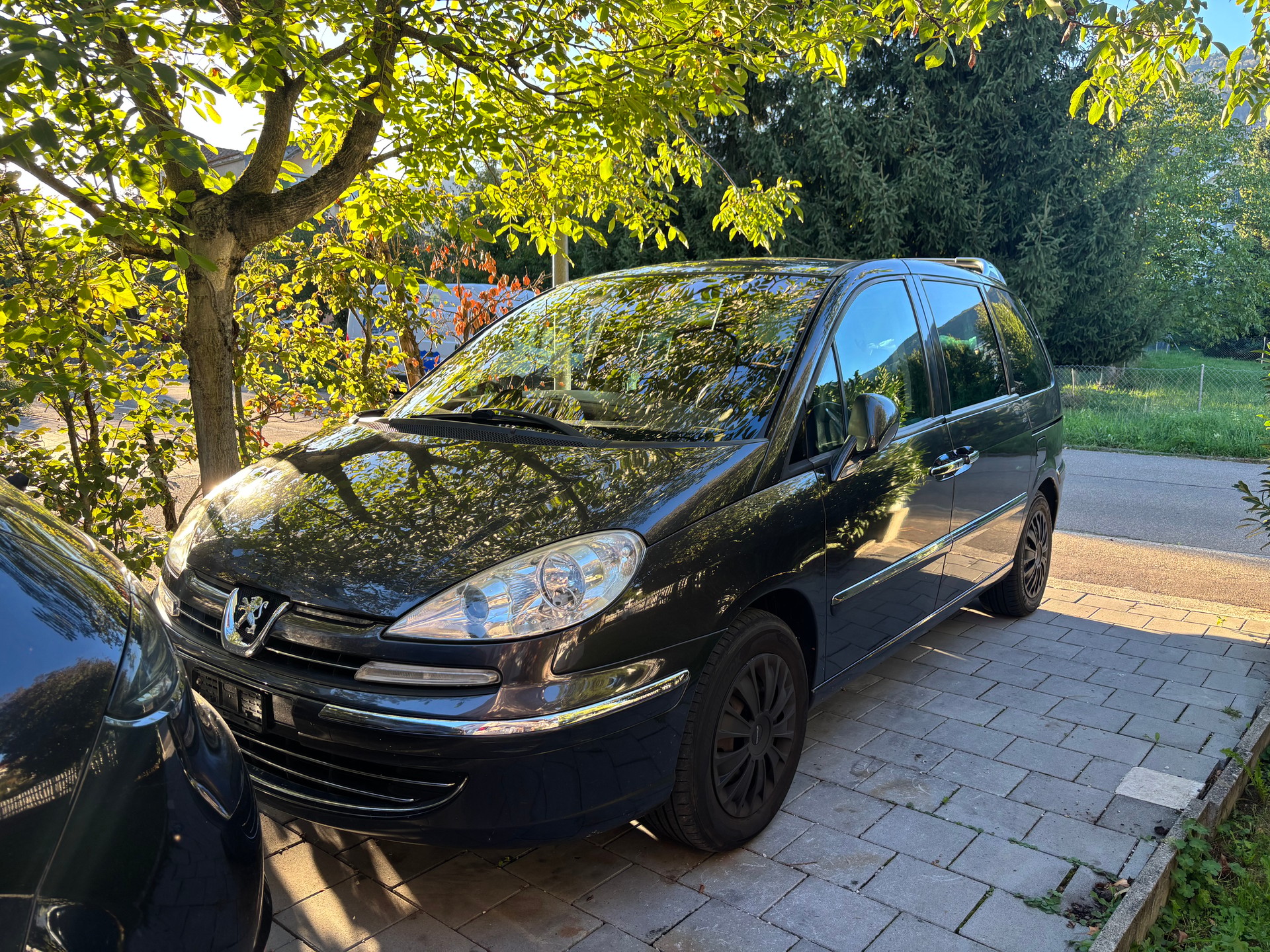 PEUGEOT 807 2.0 16V HDi Allure
