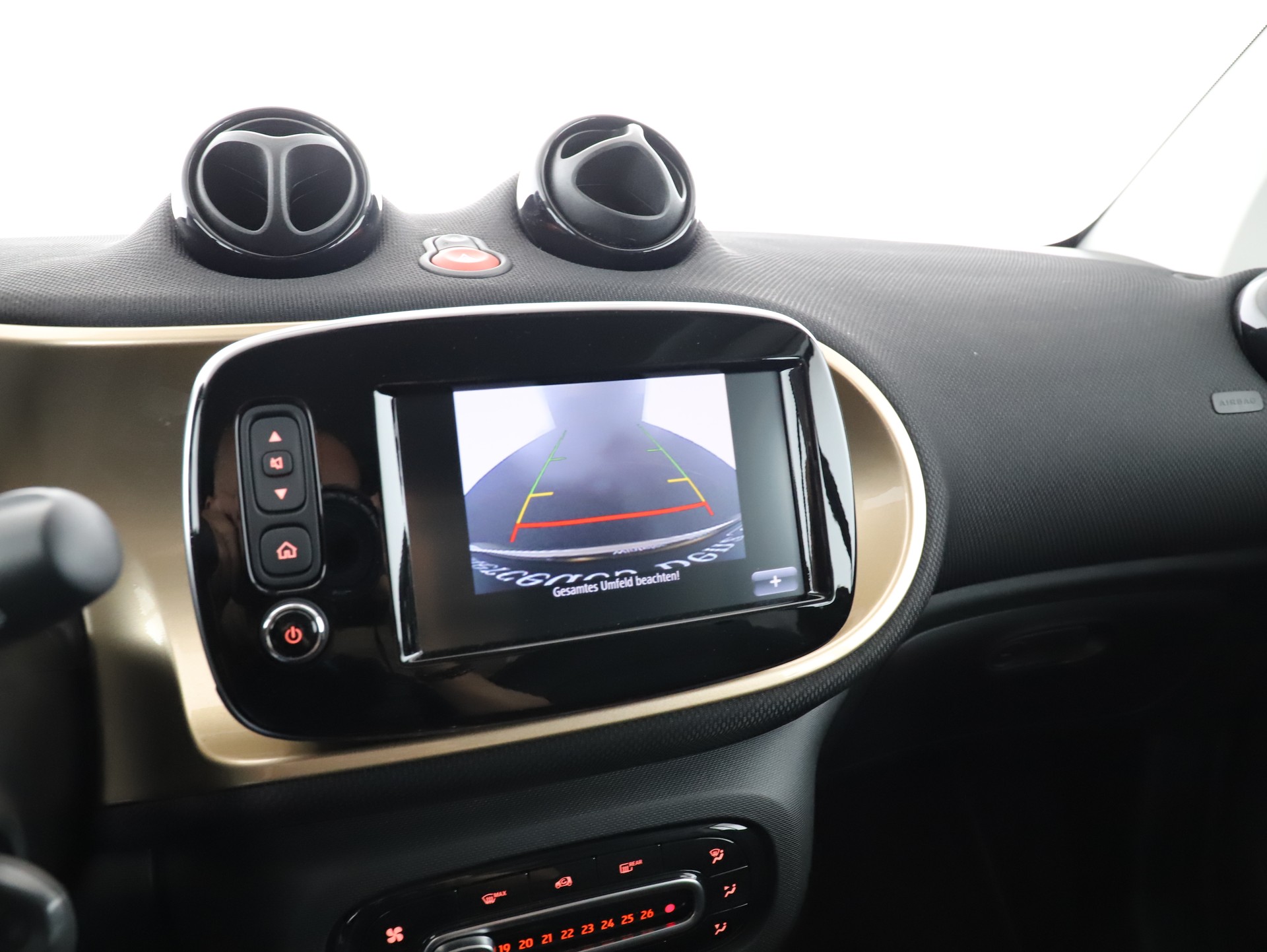 SMART fortwo EQ prime-image-11