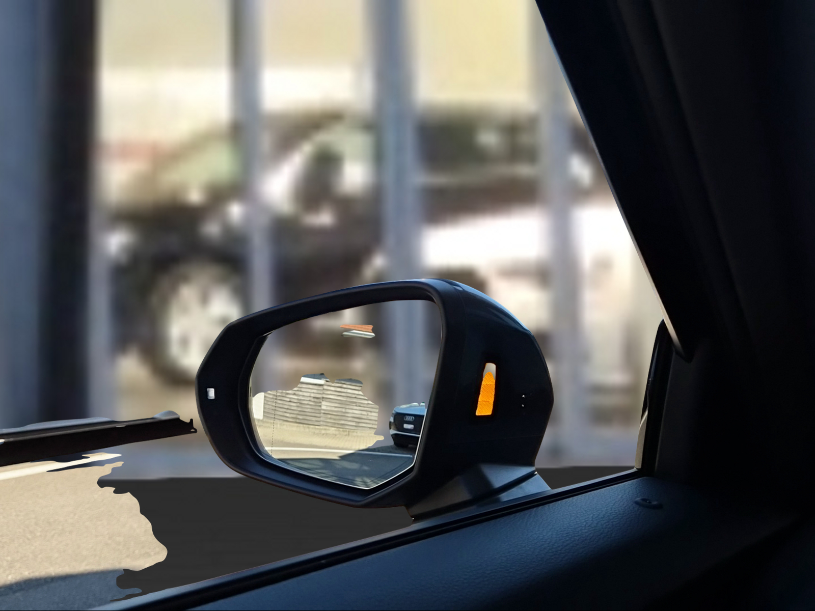 AUDI Q2 40 TFSI S line Attraction quattro S-tronic Daytonagrau Perleffekt-image-16