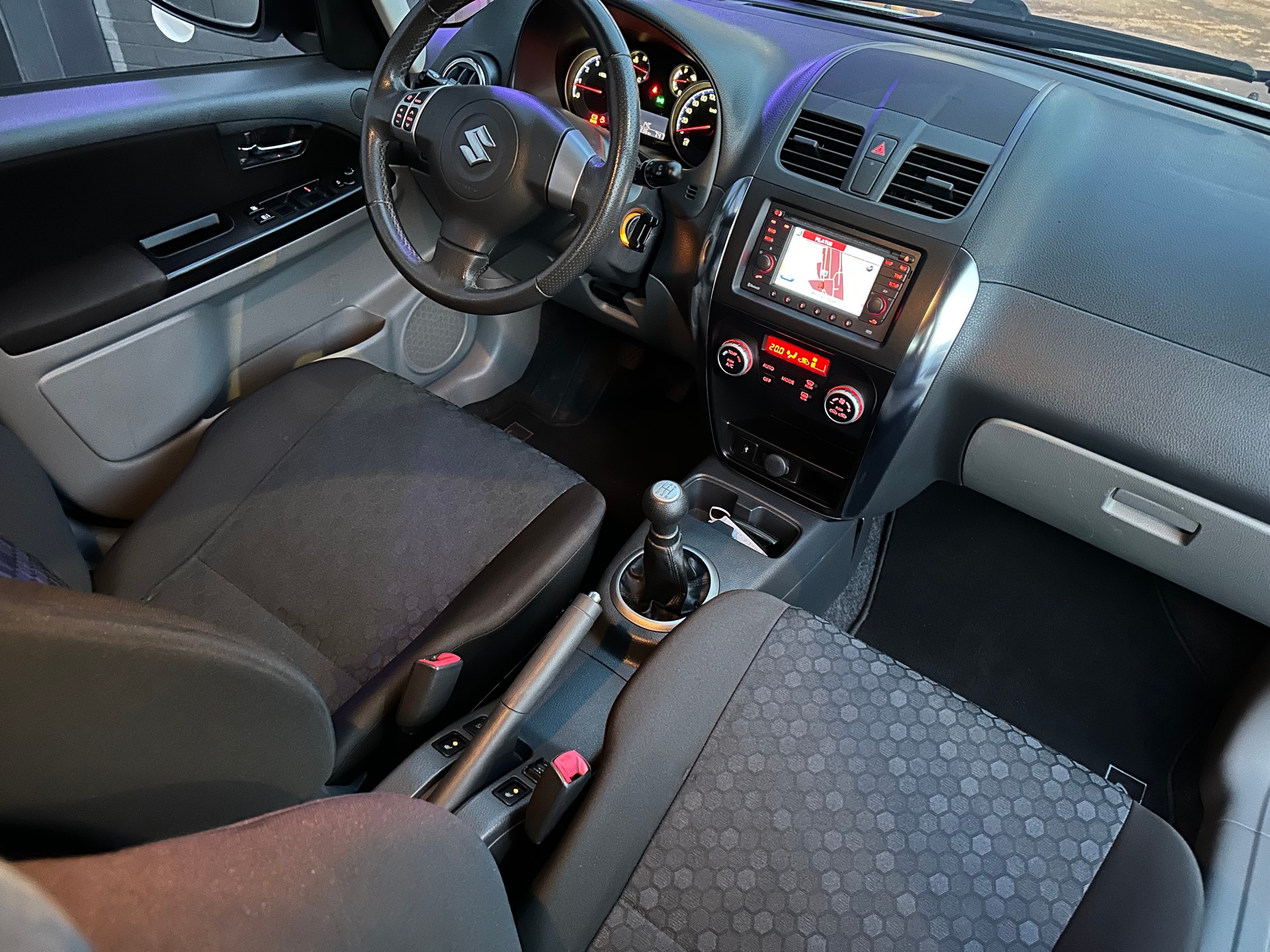 SUZUKI SX4 1.6 16V GL 4WD-image-11