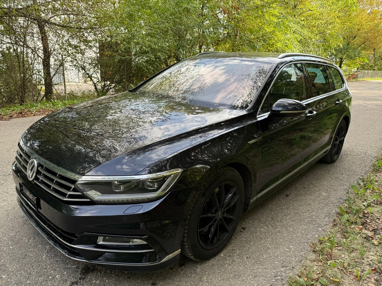 VW Passat Variant 2.0 TSI R-Line 280 PS BMT Highline 4Motion DSG-image-0