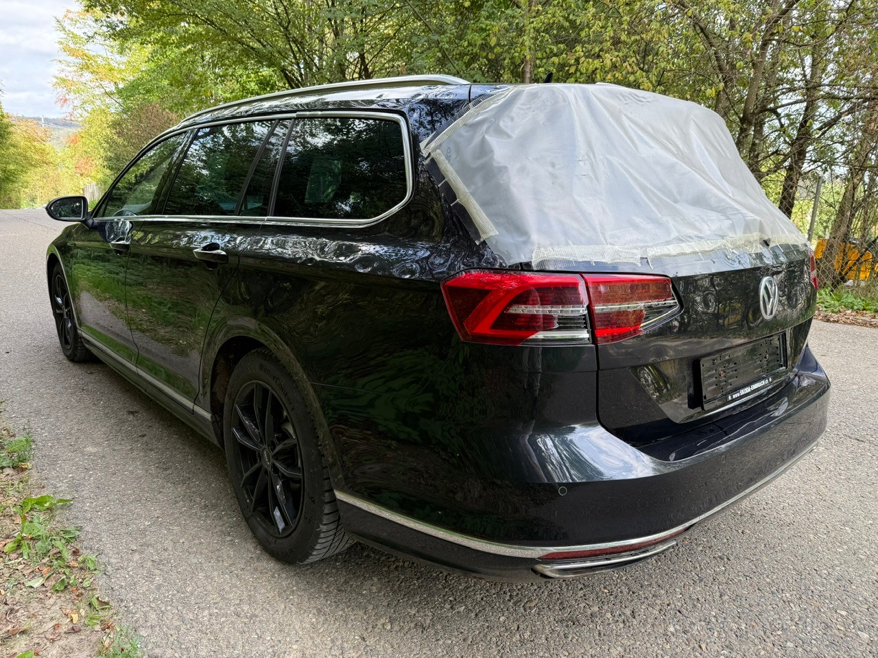 VW Passat Variant 2.0 TSI R-Line 280 PS BMT Highline 4Motion DSG-image-6