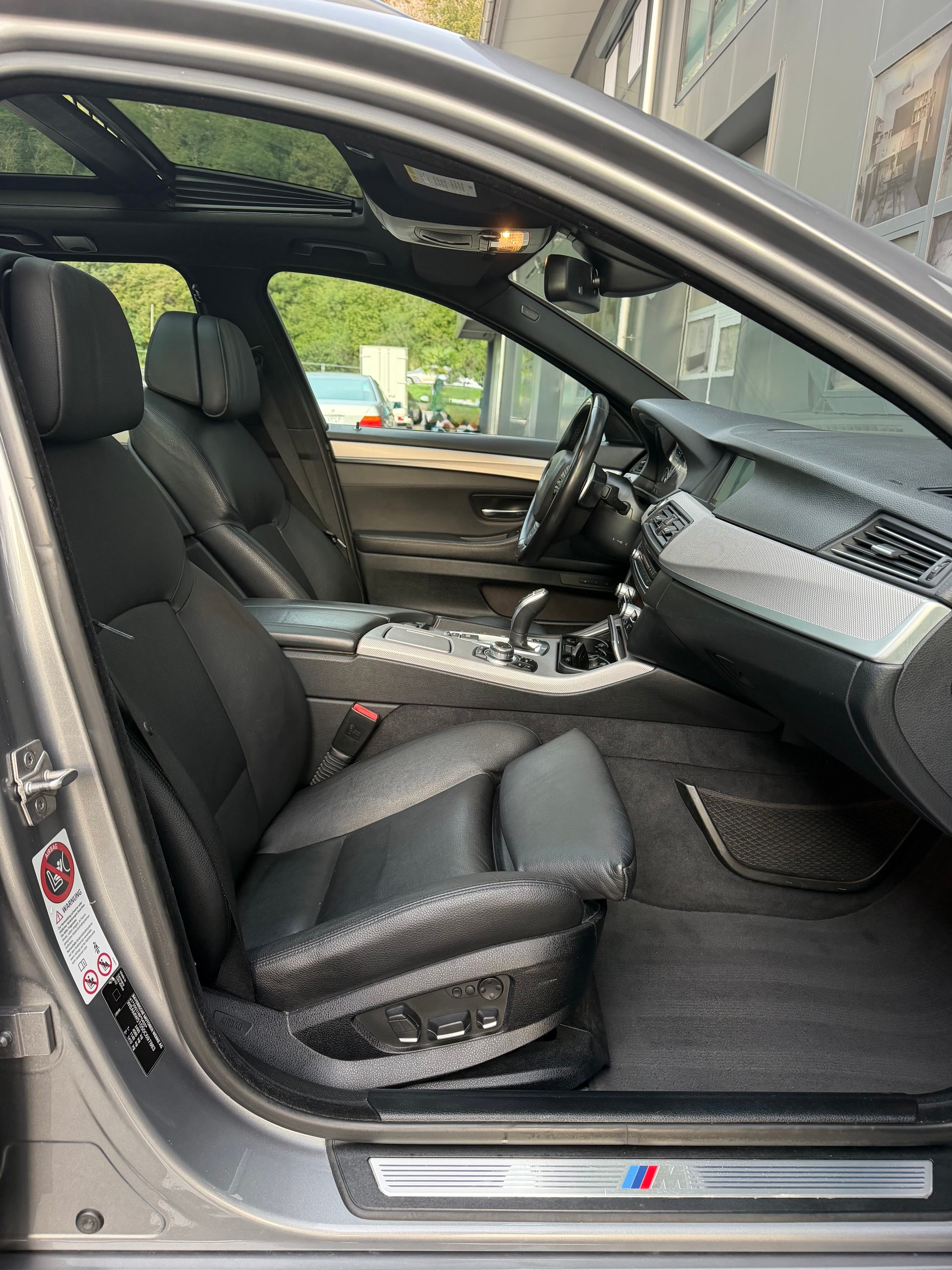 BMW 535i xDrive Pack-M Touring Steptronic-image-10