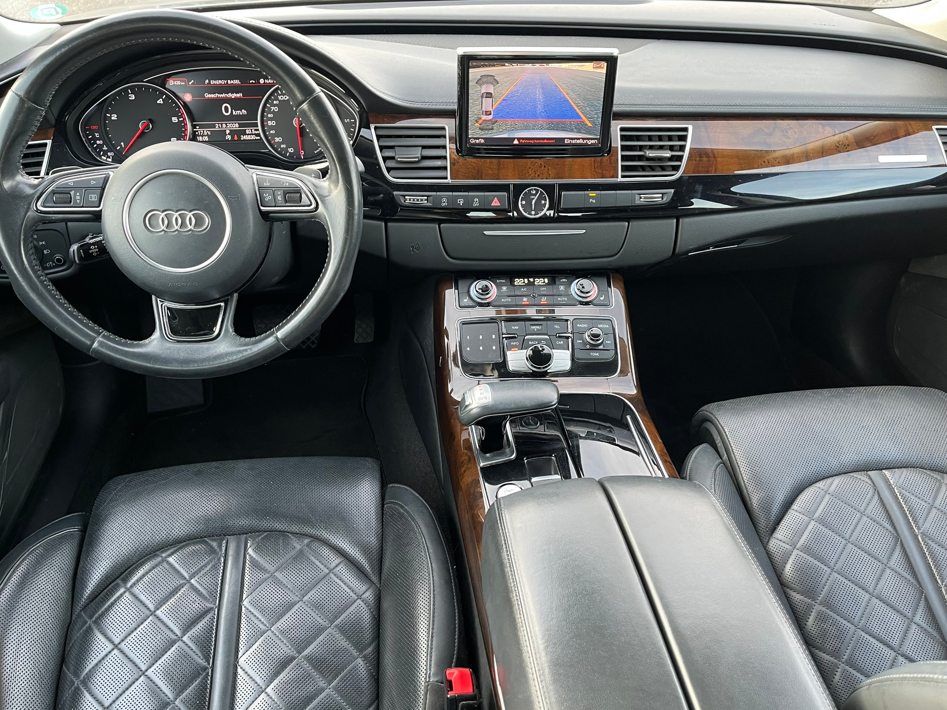 AUDI A8 3.0 TDI quattro tiptronic-image-10