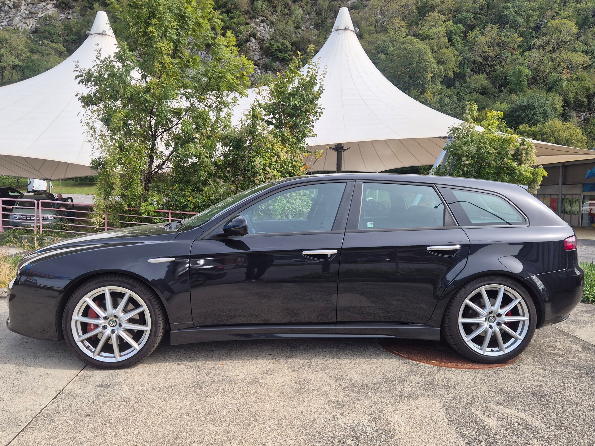 ALFA ROMEO 159 Sportwagon 2.4 JTD TI Q-Tronic-image-0