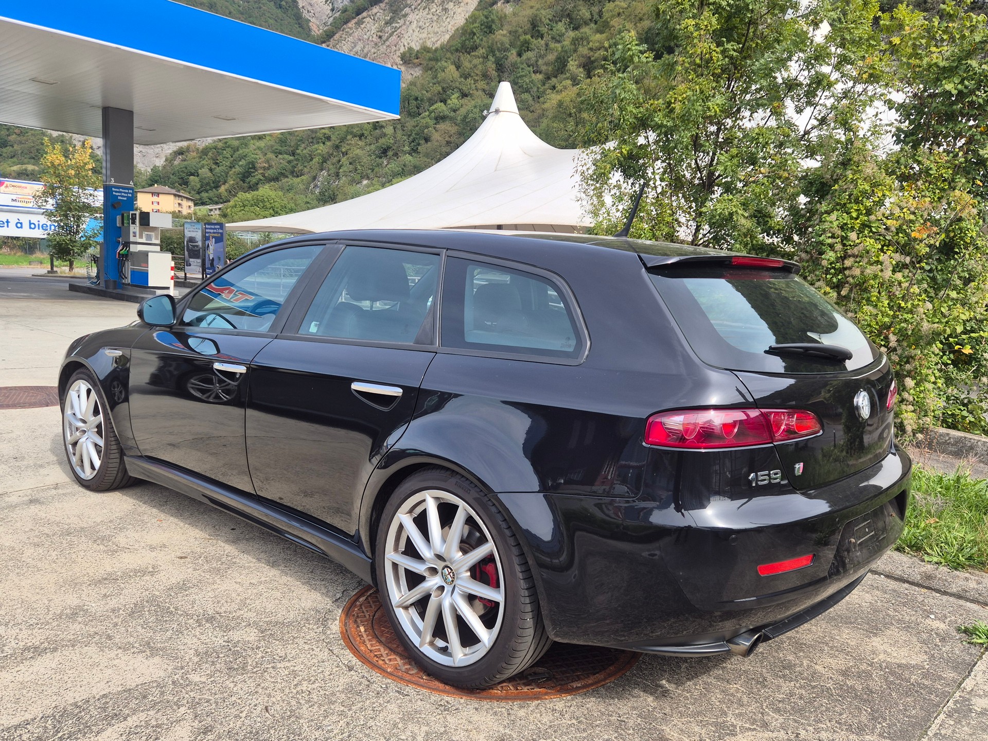 ALFA ROMEO 159 Sportwagon 2.4 JTD TI Q-Tronic-image-1