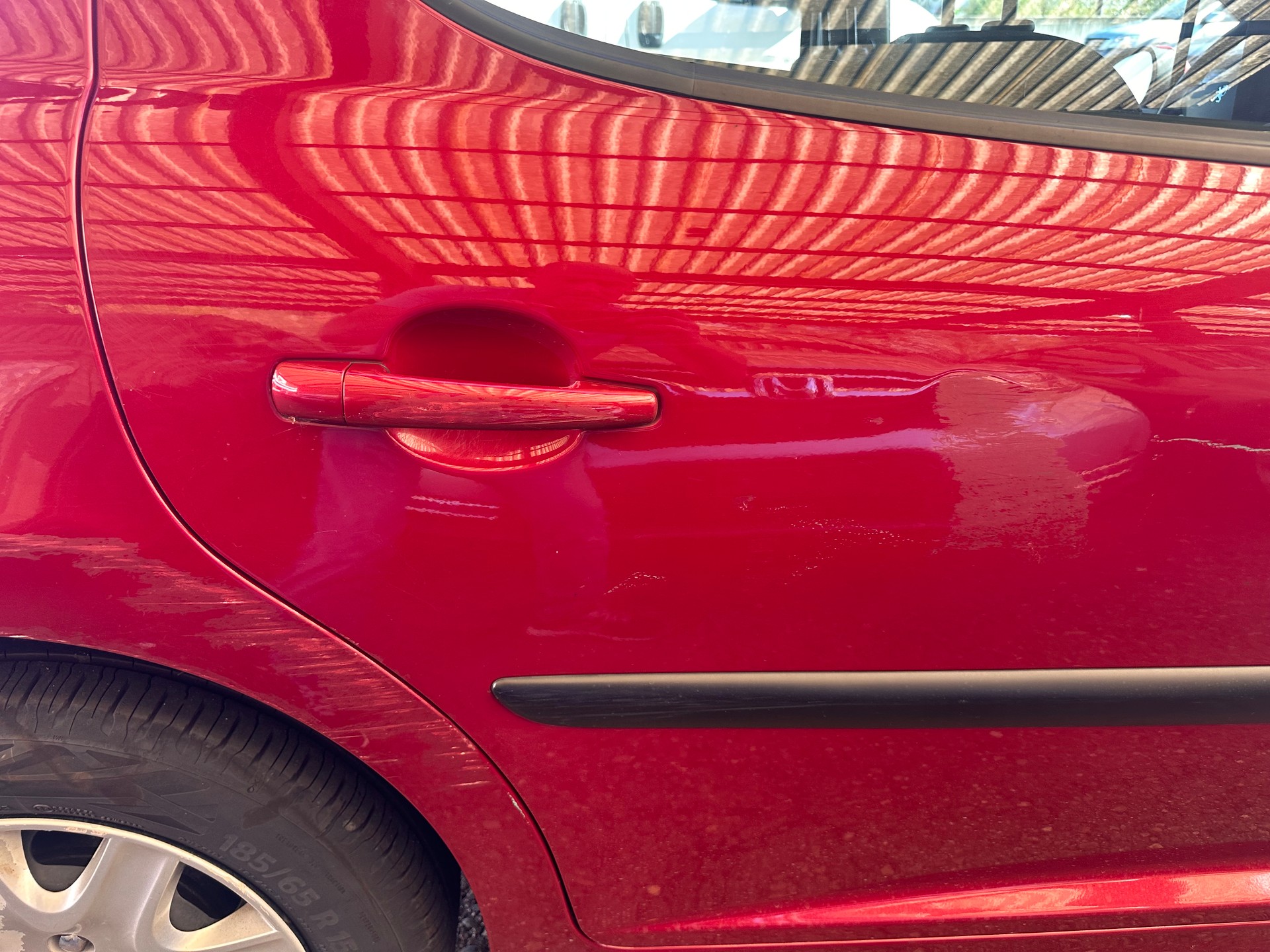 PEUGEOT 207 1.4 16V Trendy Clim-image-9
