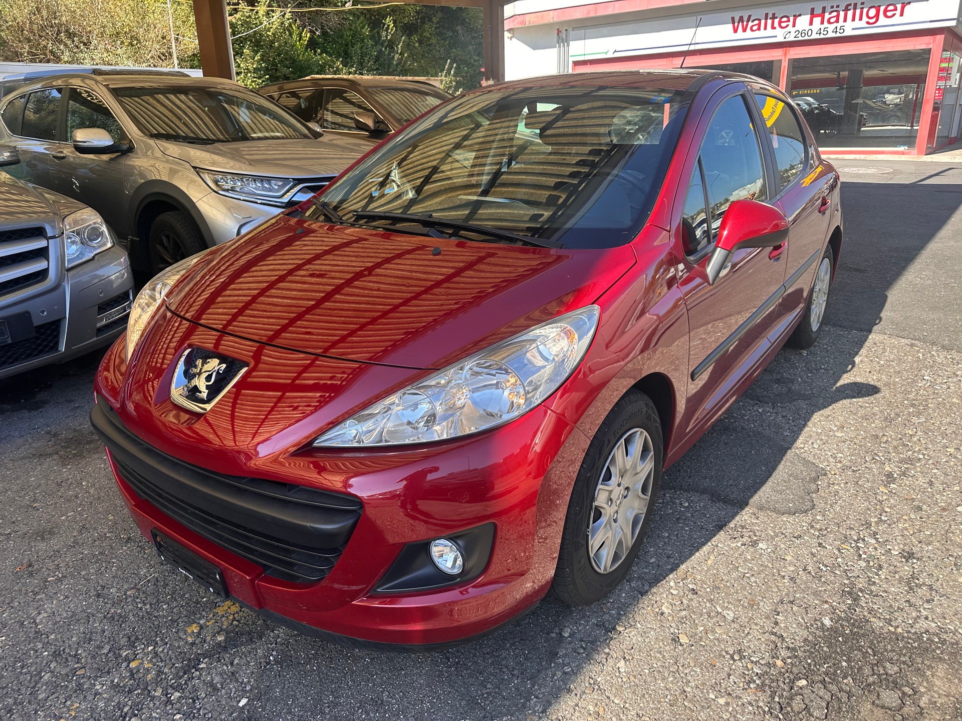 PEUGEOT 207 1.4 16V Trendy Clim-image-1