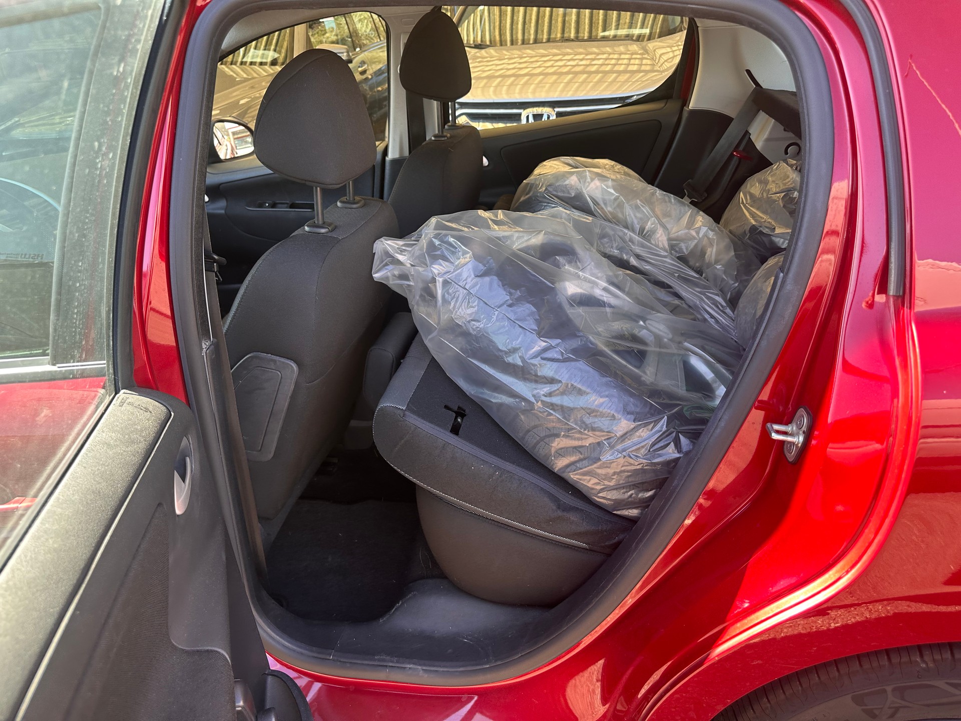 PEUGEOT 207 1.4 16V Trendy Clim-image-8