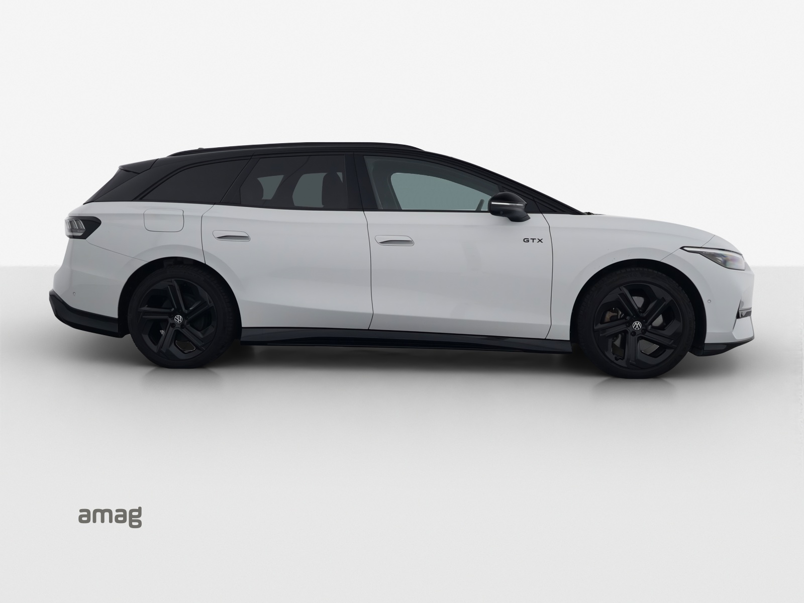 VW ID.7 Tourer GTX 86 kWh GTX United 4 Motion-image-4