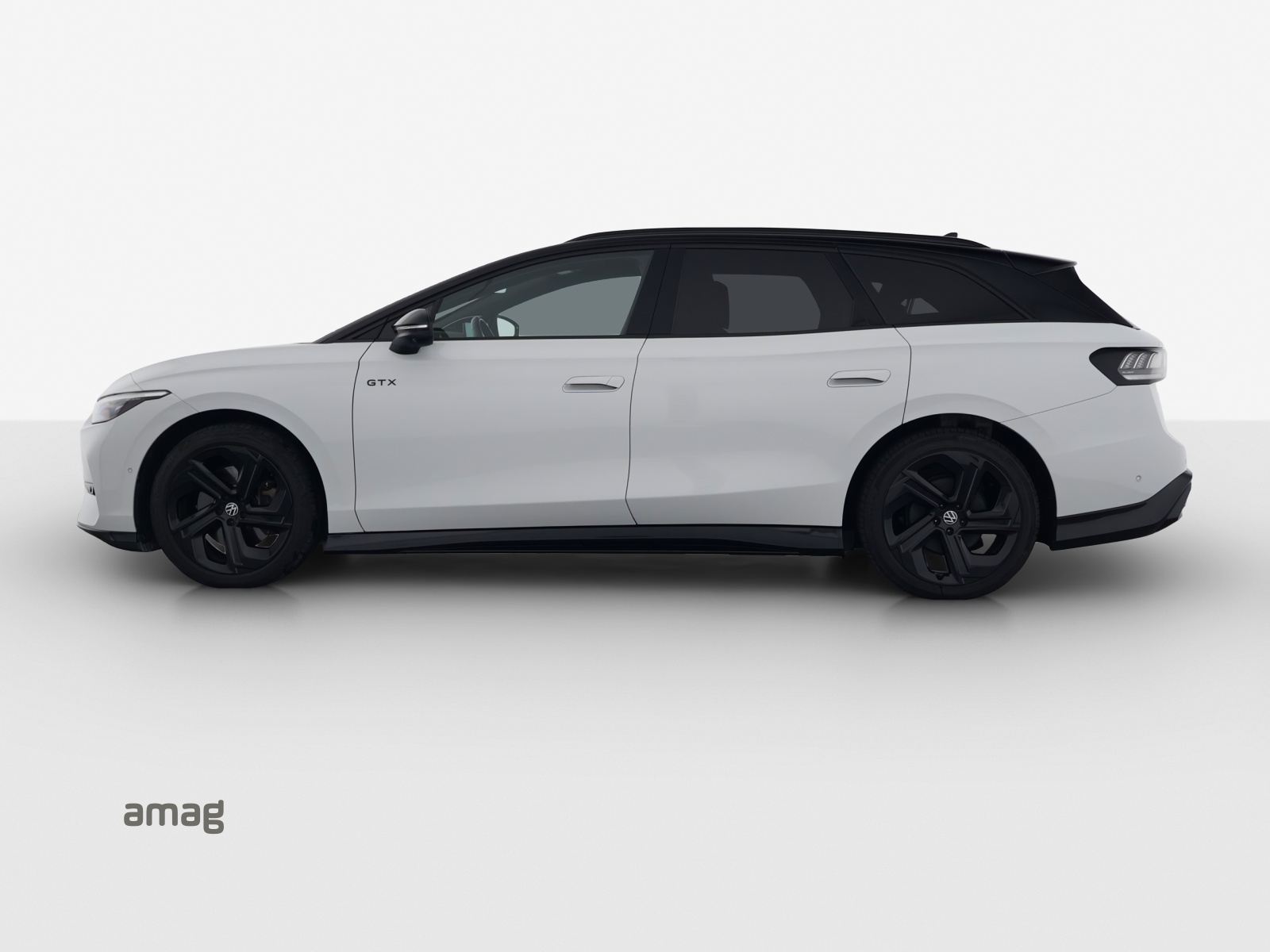VW ID.7 Tourer GTX 86 kWh GTX United 4 Motion-image-1