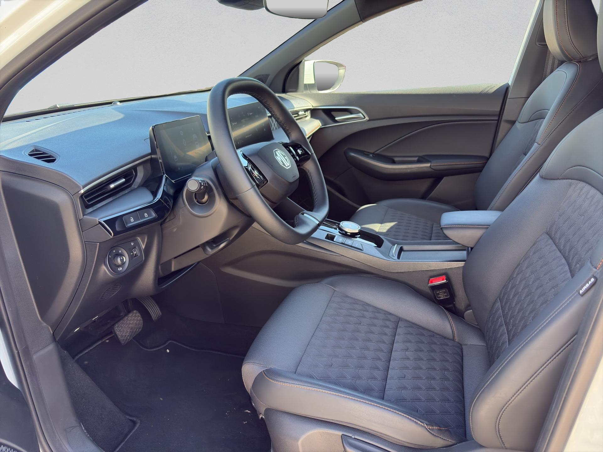 MG 3 1.5 Hybrid Luxury Aut.-image-8