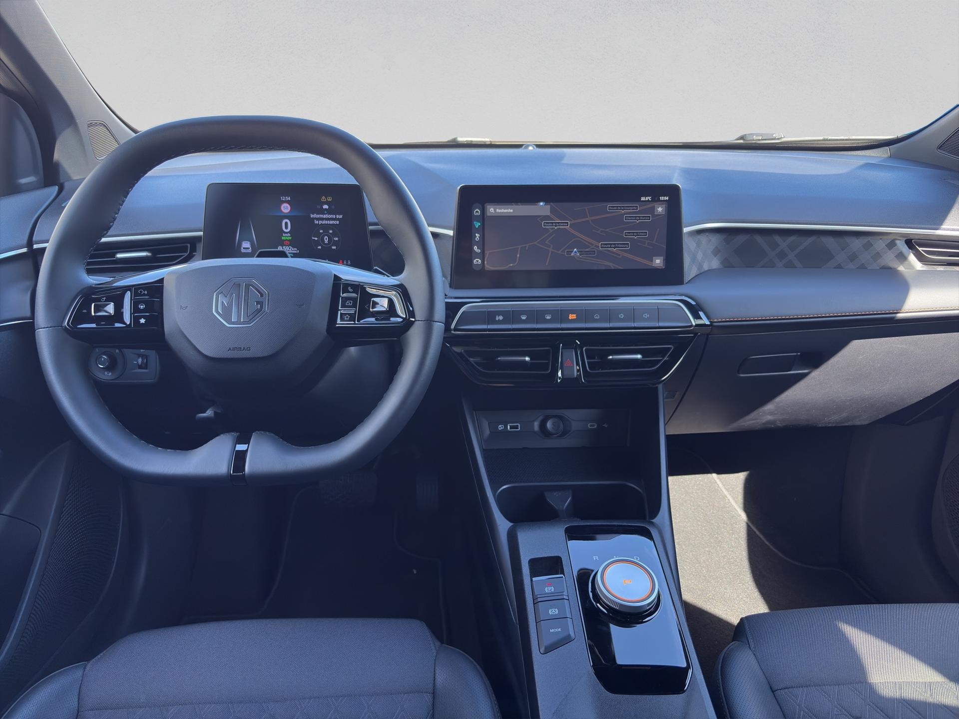 MG 3 1.5 Hybrid Luxury Aut.-image-12