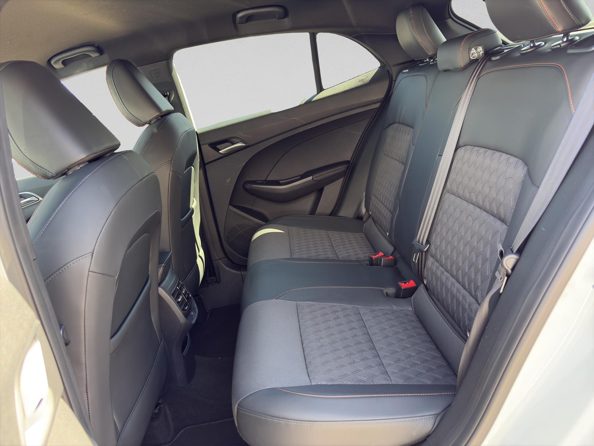 MG 3 1.5 Hybrid Luxury Aut.-image-13