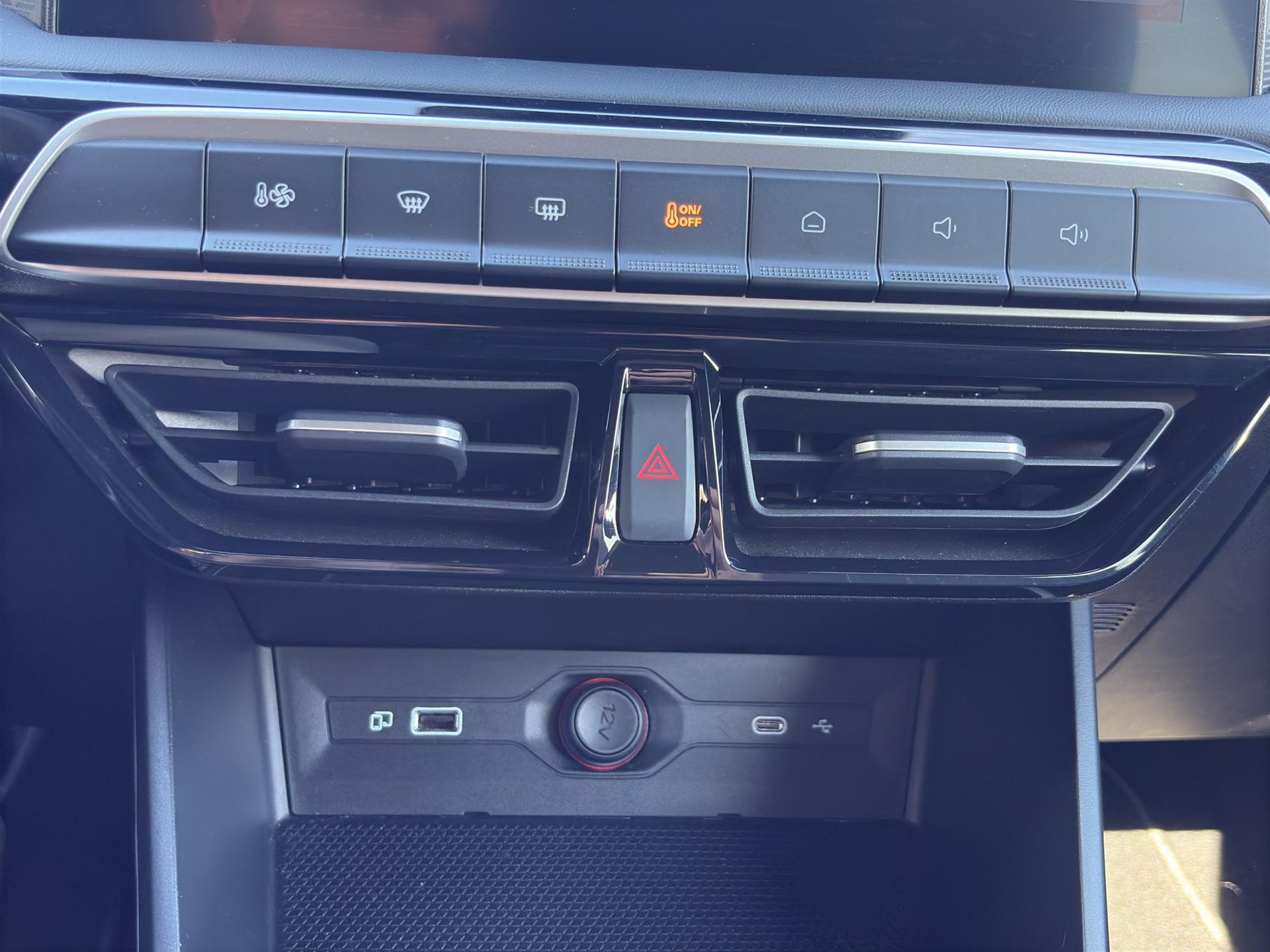 MG 3 1.5 Hybrid Luxury Aut.-image-10