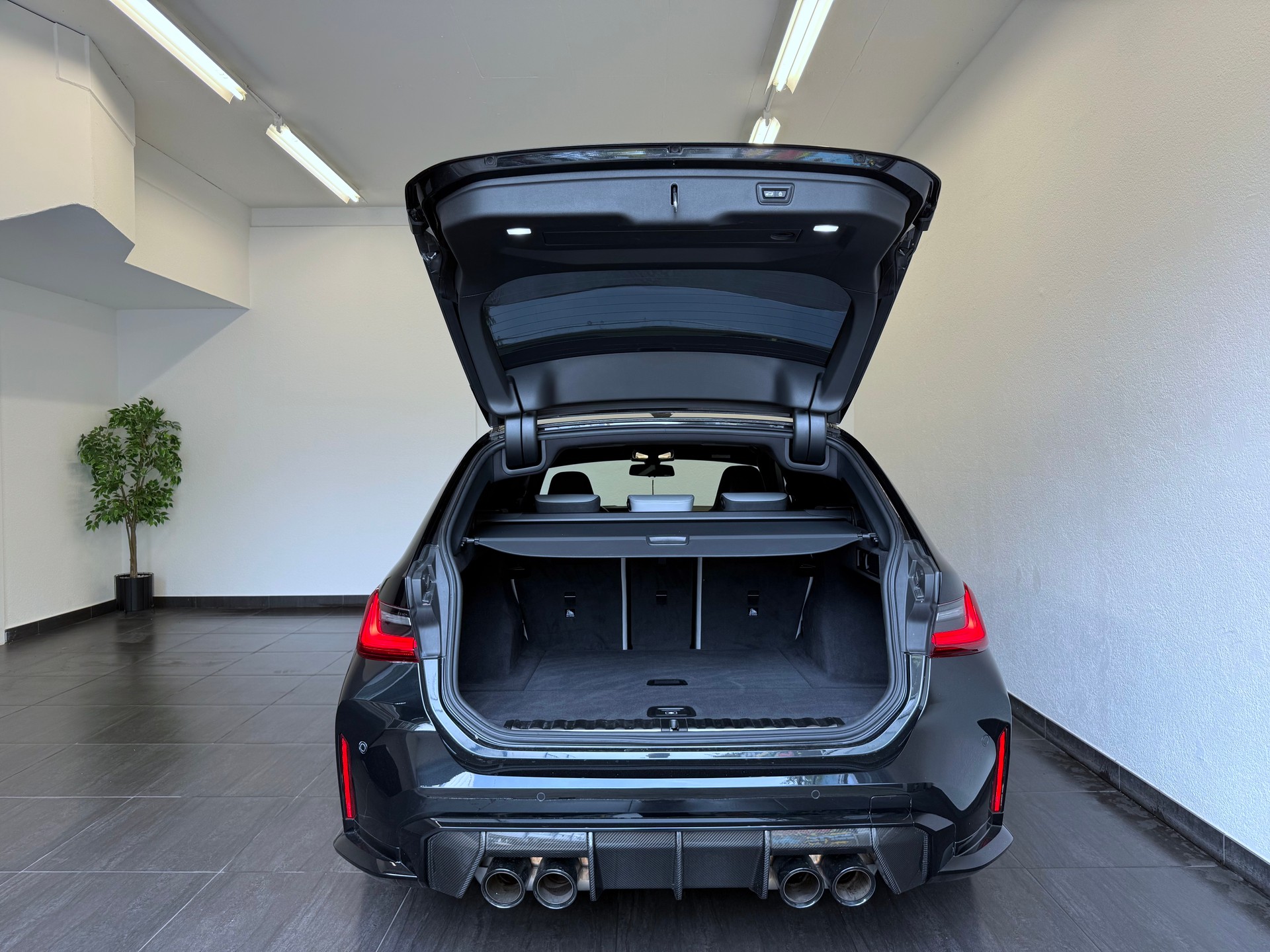 BMW M3 Touring xDrive Competition M-Performance "Keramik"-image-14