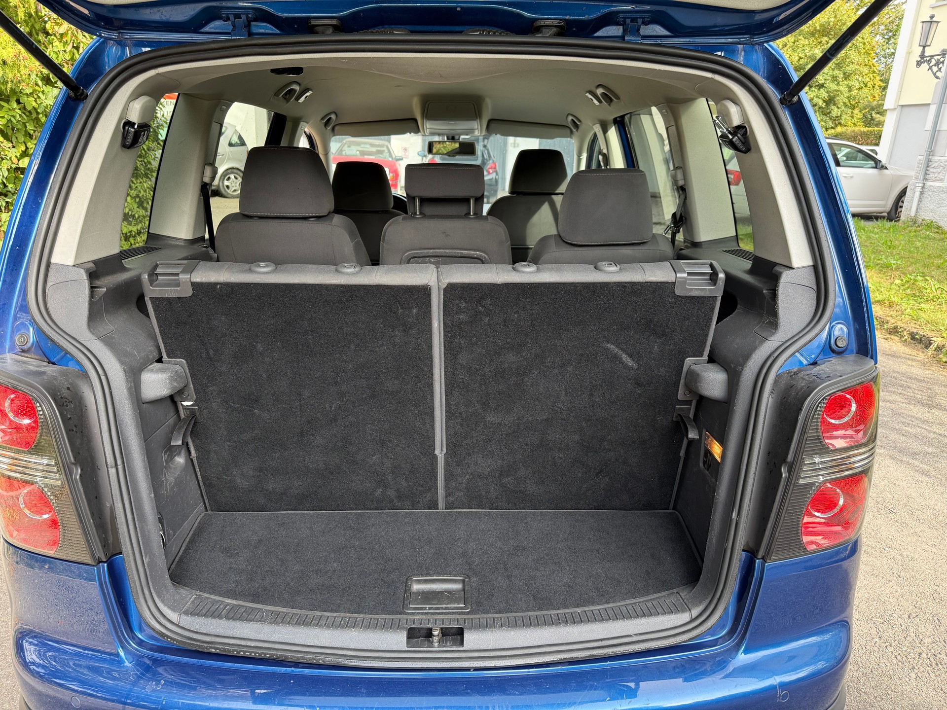 VW CrossTouran 1.4 TSI DSG-image-5