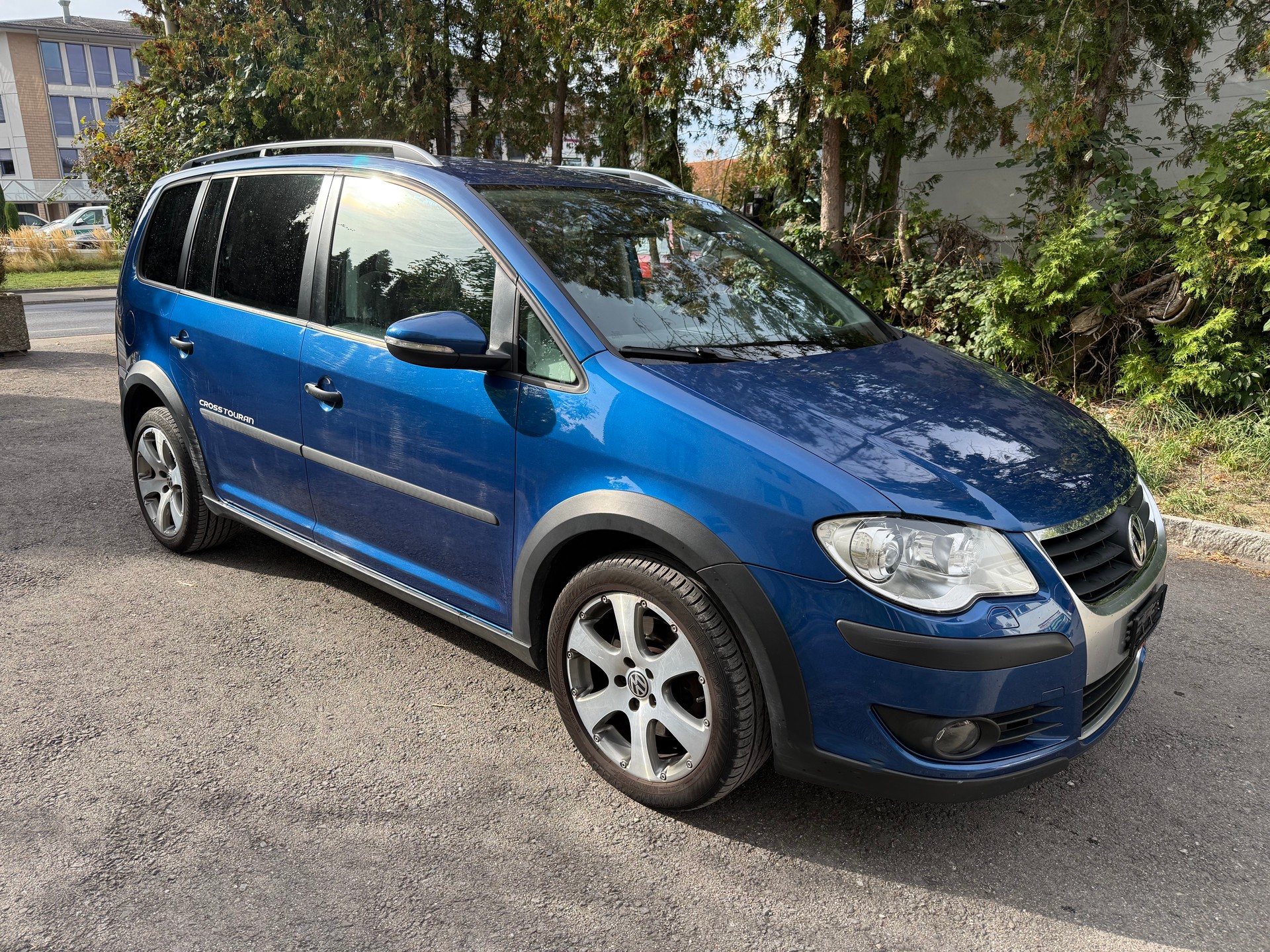 VW CrossTouran 1.4 TSI DSG-image-0