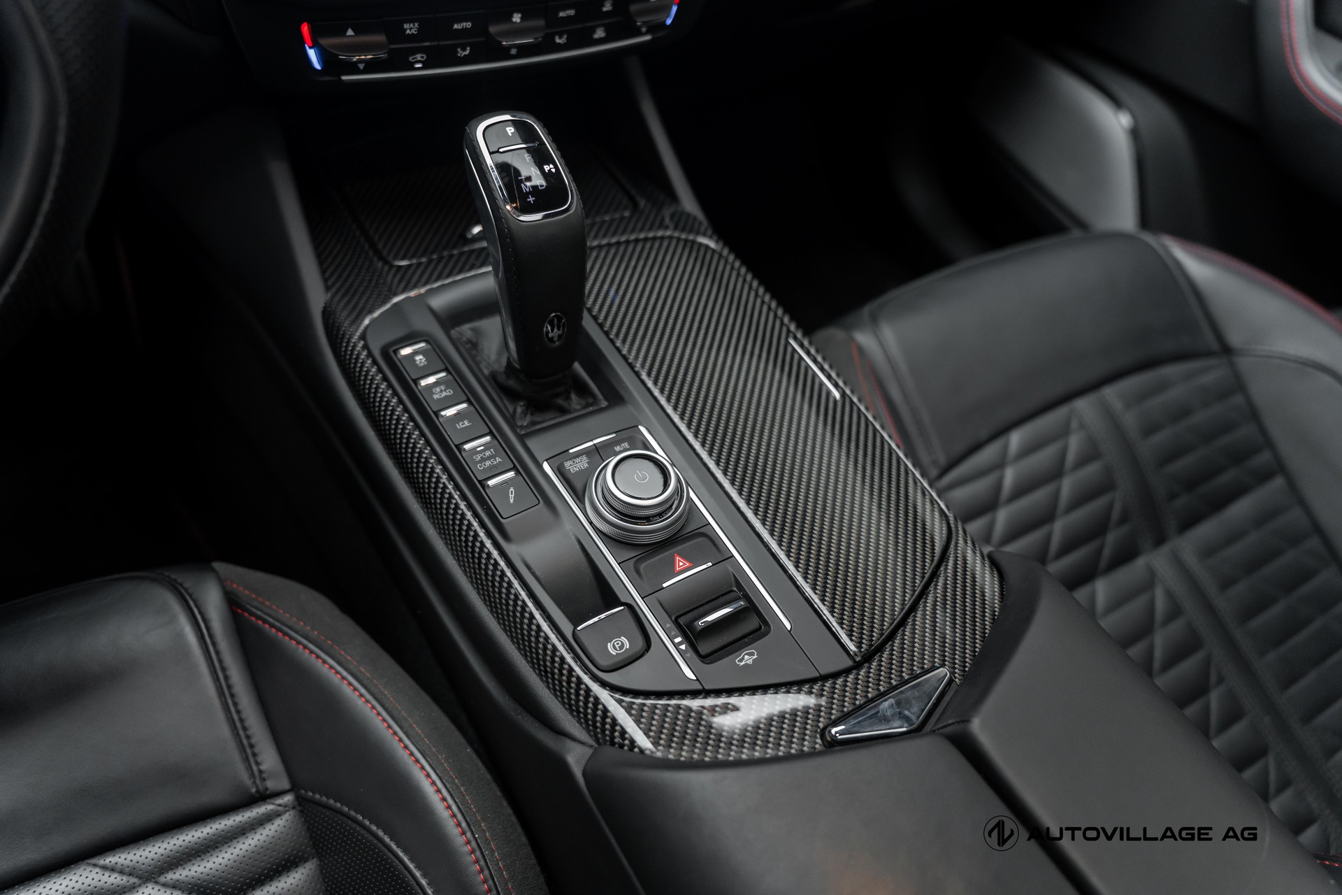 MASERATI Levante 3.8 V8 Trofeo Q4 Automatica-image-15