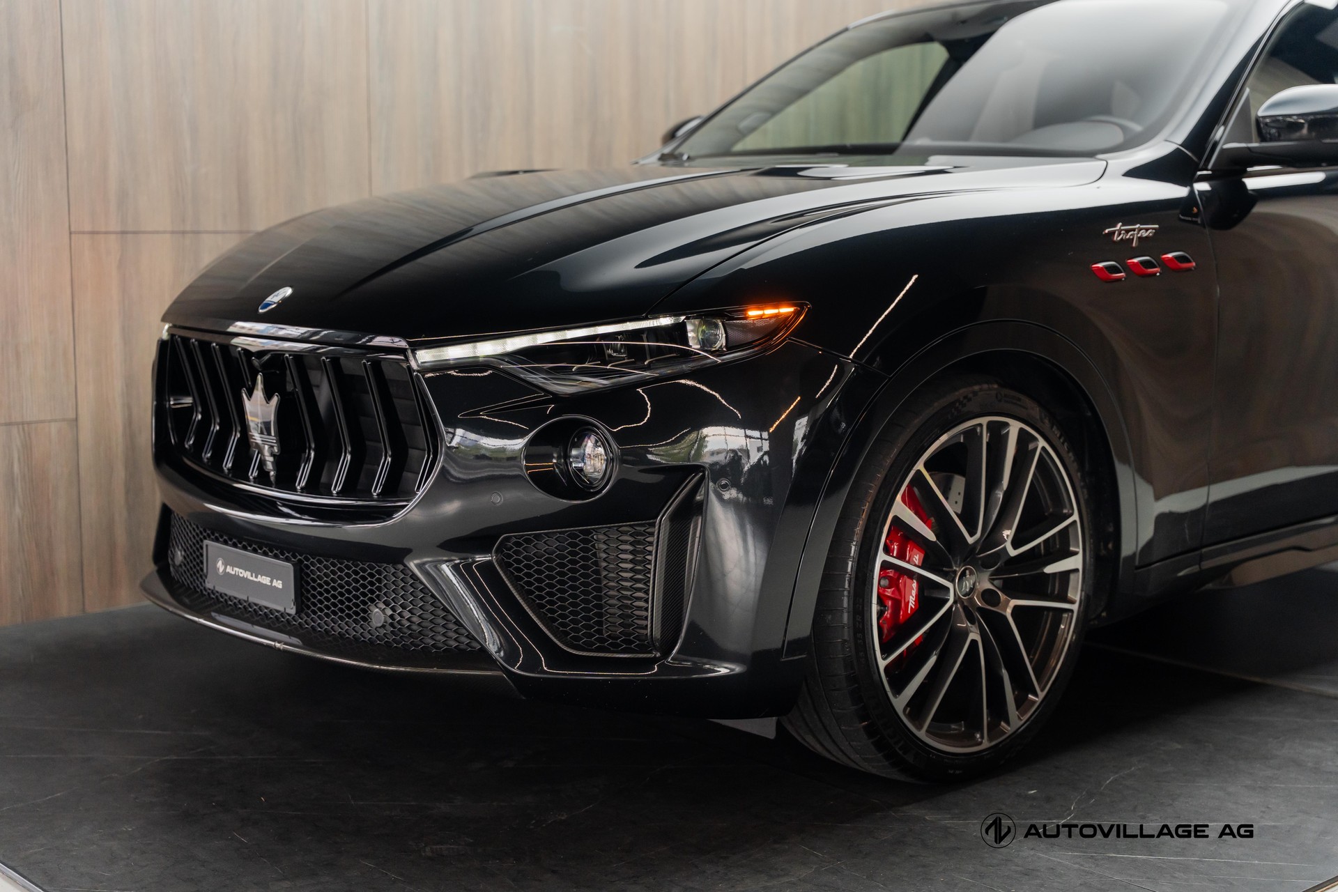 MASERATI Levante 3.8 V8 Trofeo Q4 Automatica-image-25