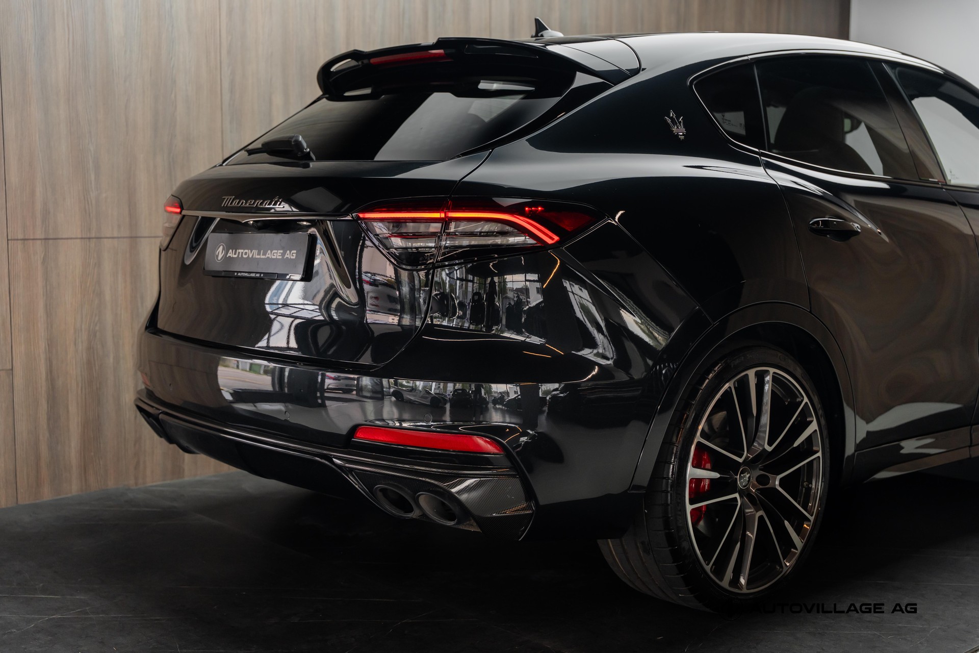 MASERATI Levante 3.8 V8 Trofeo Q4 Automatica-image-27
