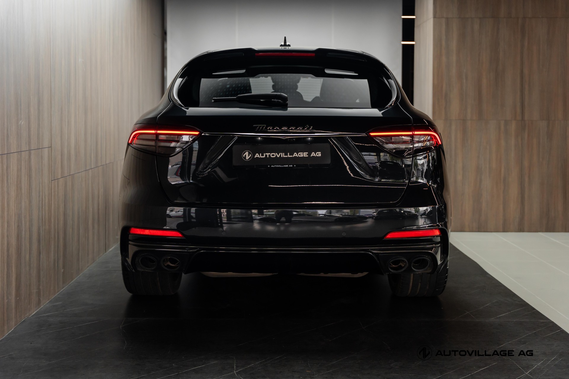 MASERATI Levante 3.8 V8 Trofeo Q4 Automatica-image-30