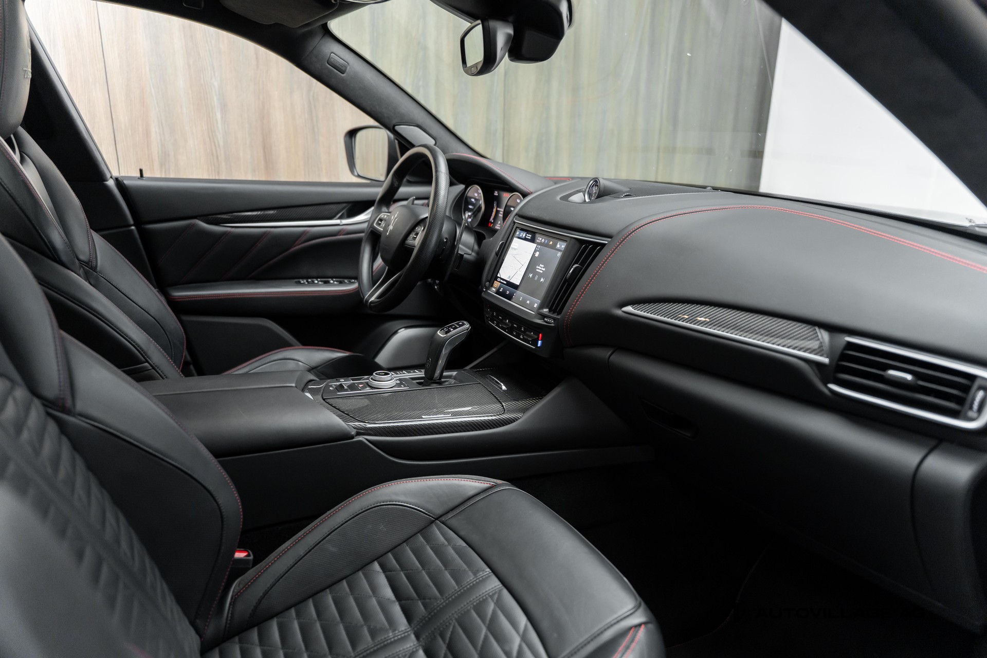 MASERATI Levante 3.8 V8 Trofeo Q4 Automatica-image-9