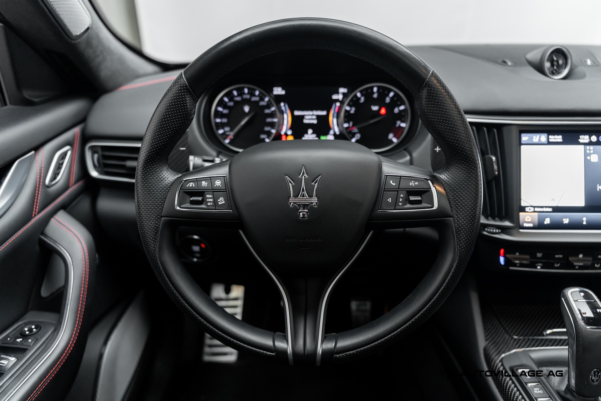 MASERATI Levante 3.8 V8 Trofeo Q4 Automatica-image-18