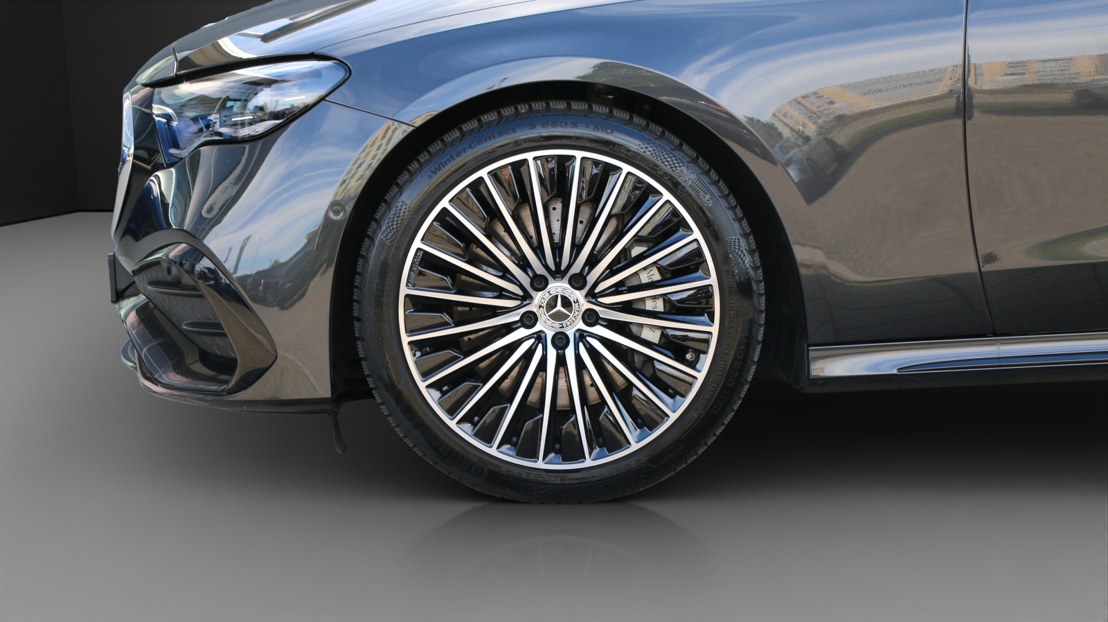 MERCEDES-BENZ E 220 d 4Matic AMG Line-image-20