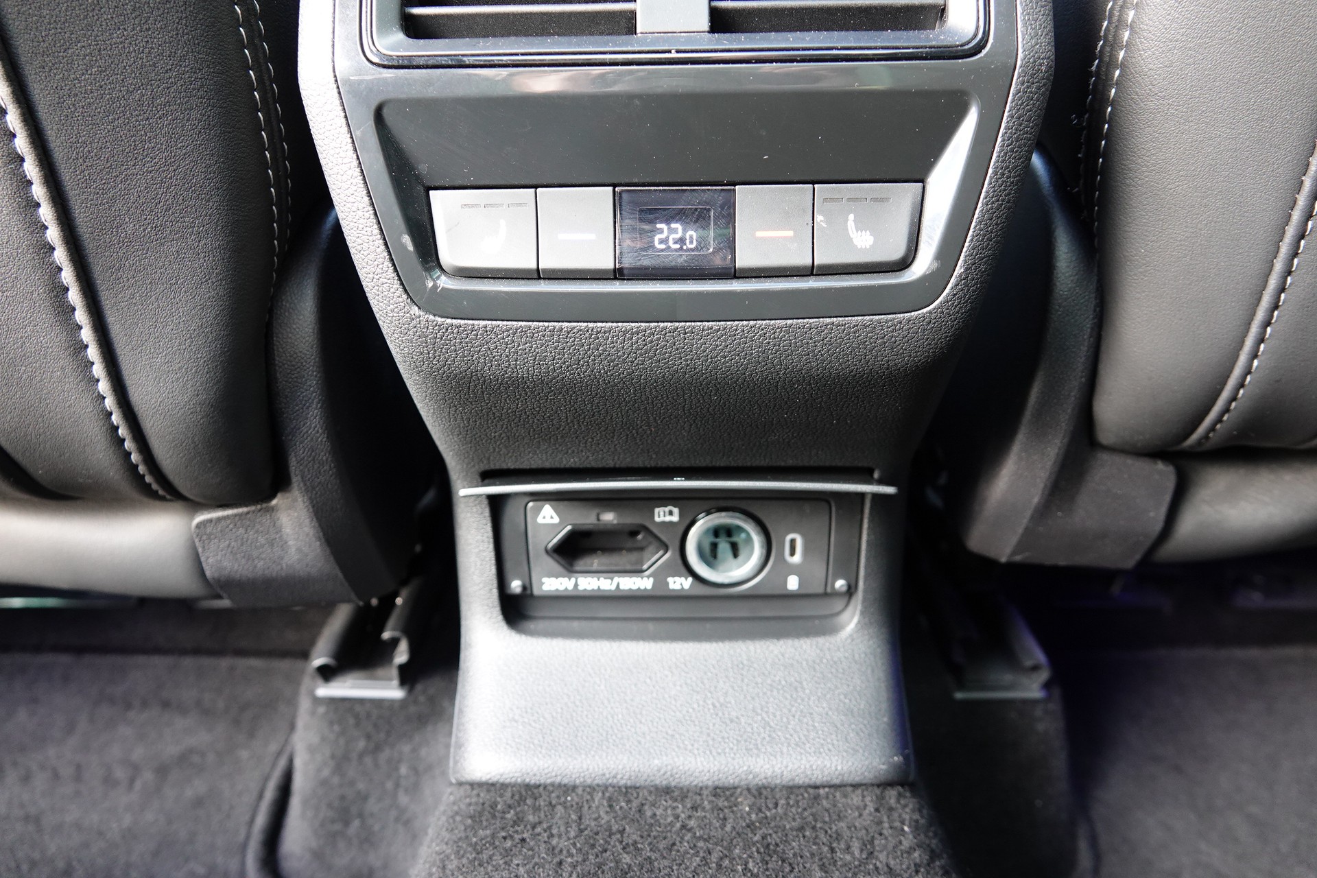 SKODA Kodiaq 2.0 TSI Sportline DSG-image-17