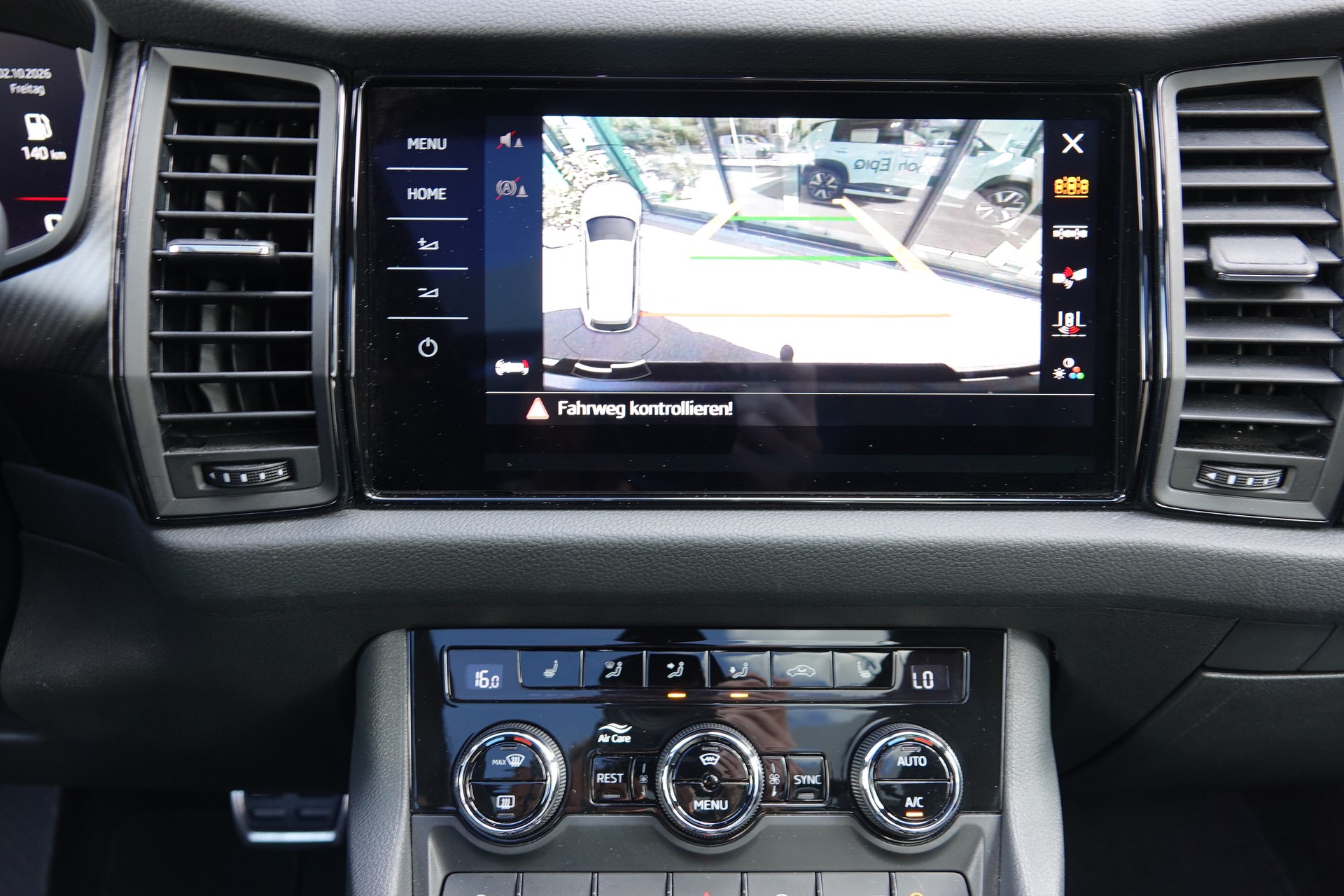 SKODA Kodiaq 2.0 TSI Sportline DSG-image-12