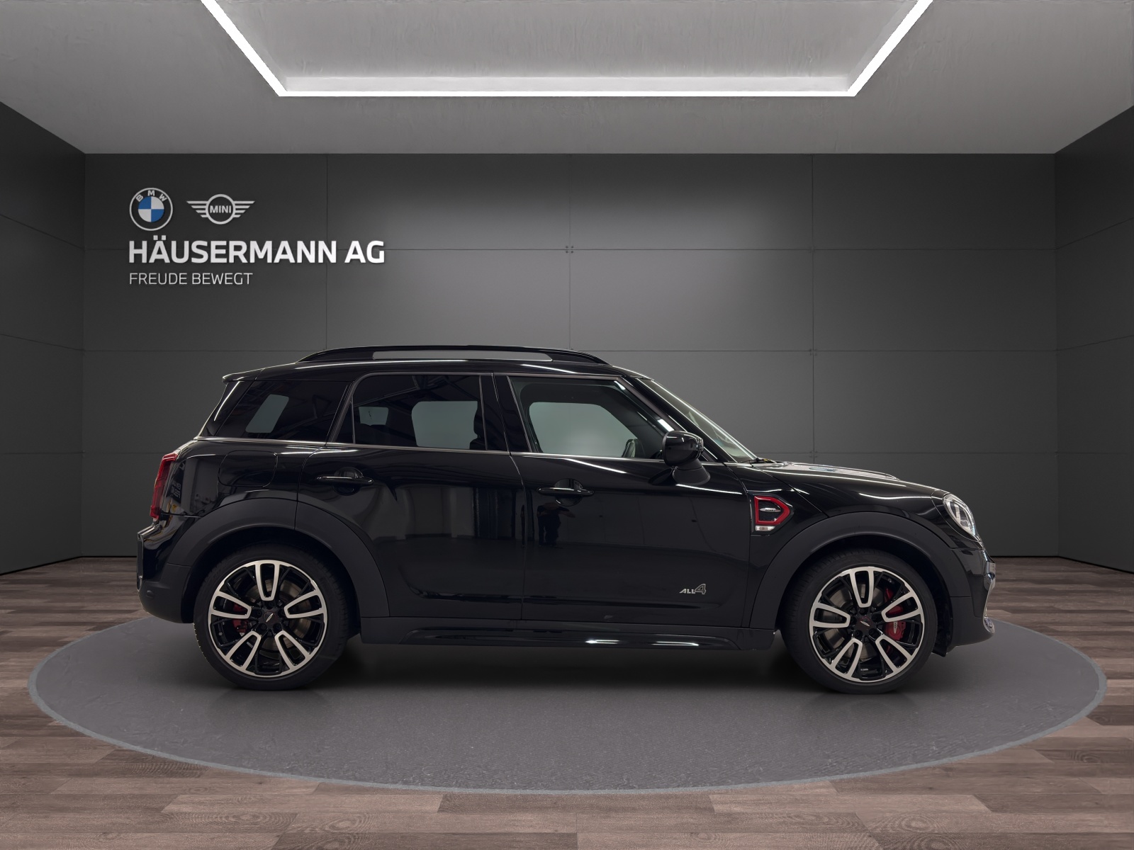 MINI Countryman John Cooper Works ALL4-showroom-element-3