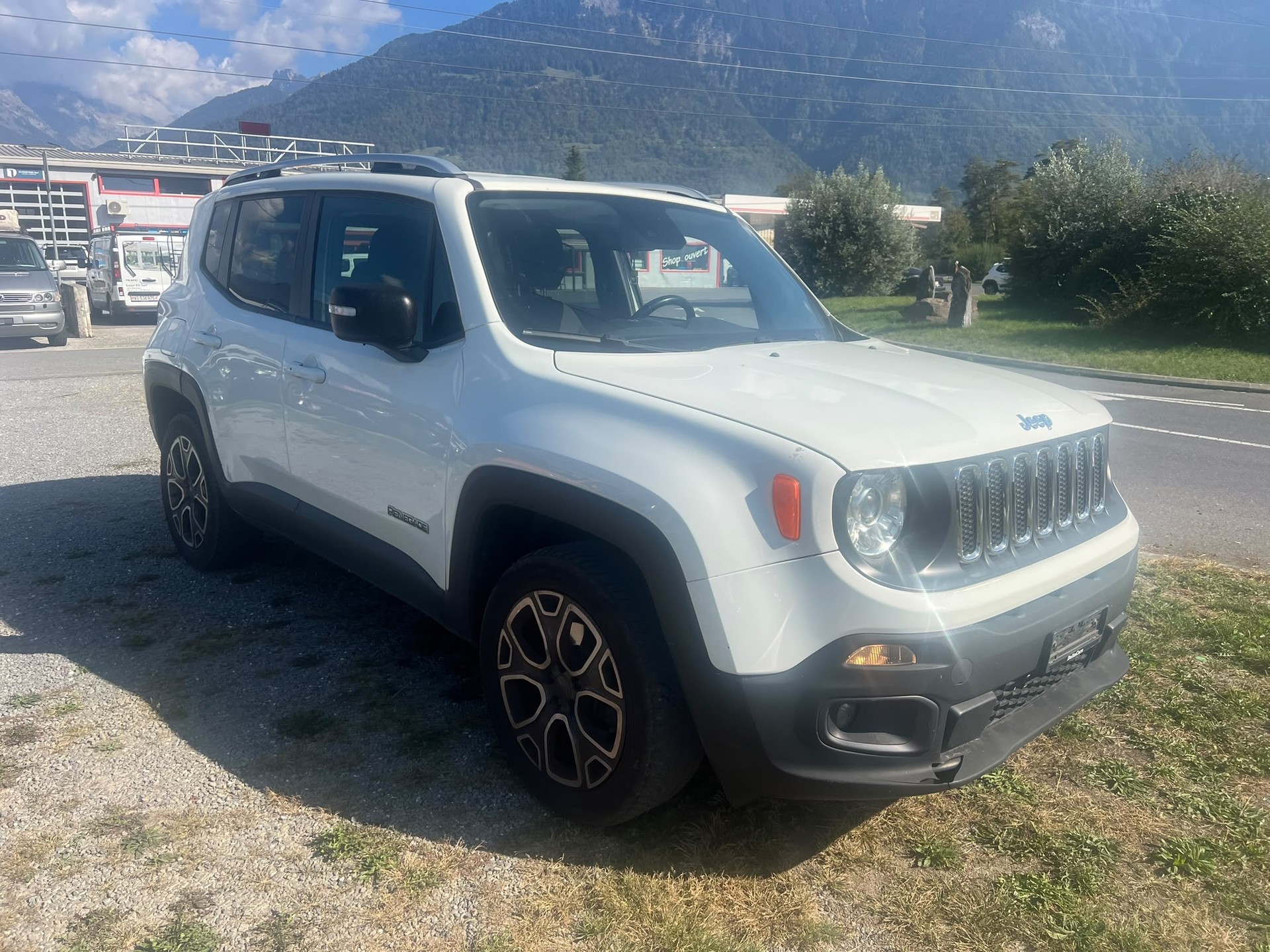 JEEP Renegade 2.0 CRD Limited AWD + Low Range 9ATX-image-2