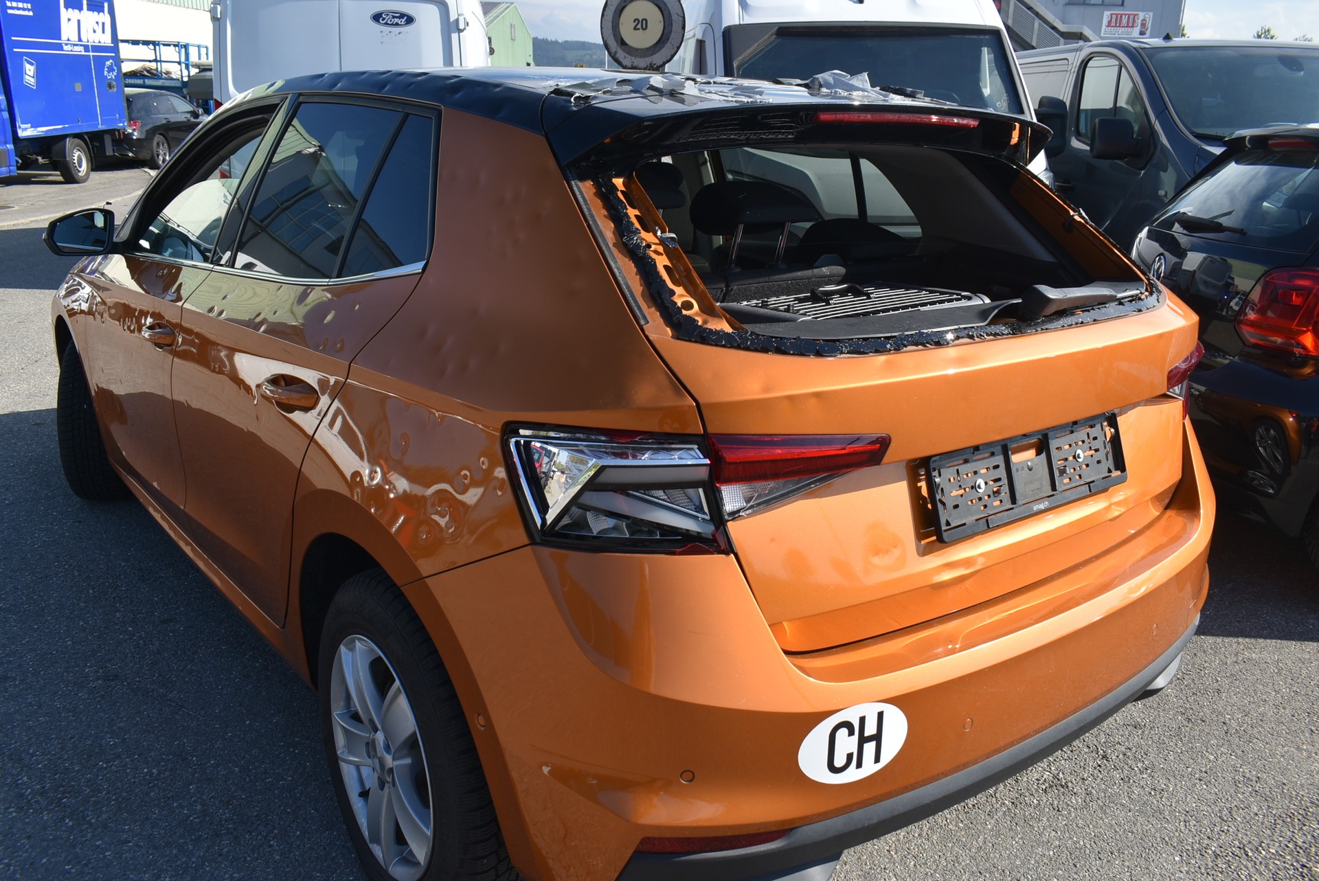 SKODA Fabia 1.0 TSI Ambition DSG-image-4