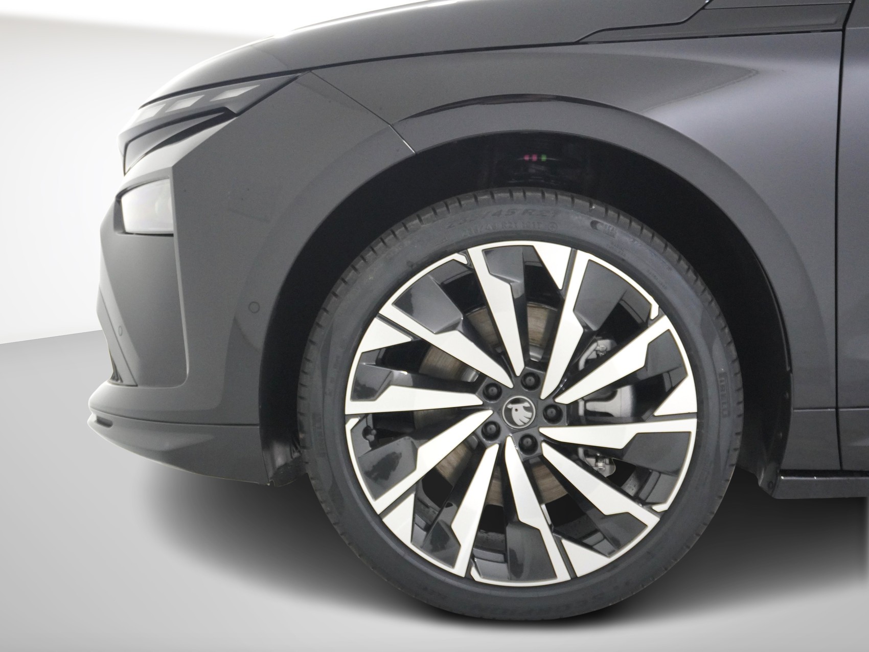 SKODA Enyaq iV 85x SportLine MAXX-image-9