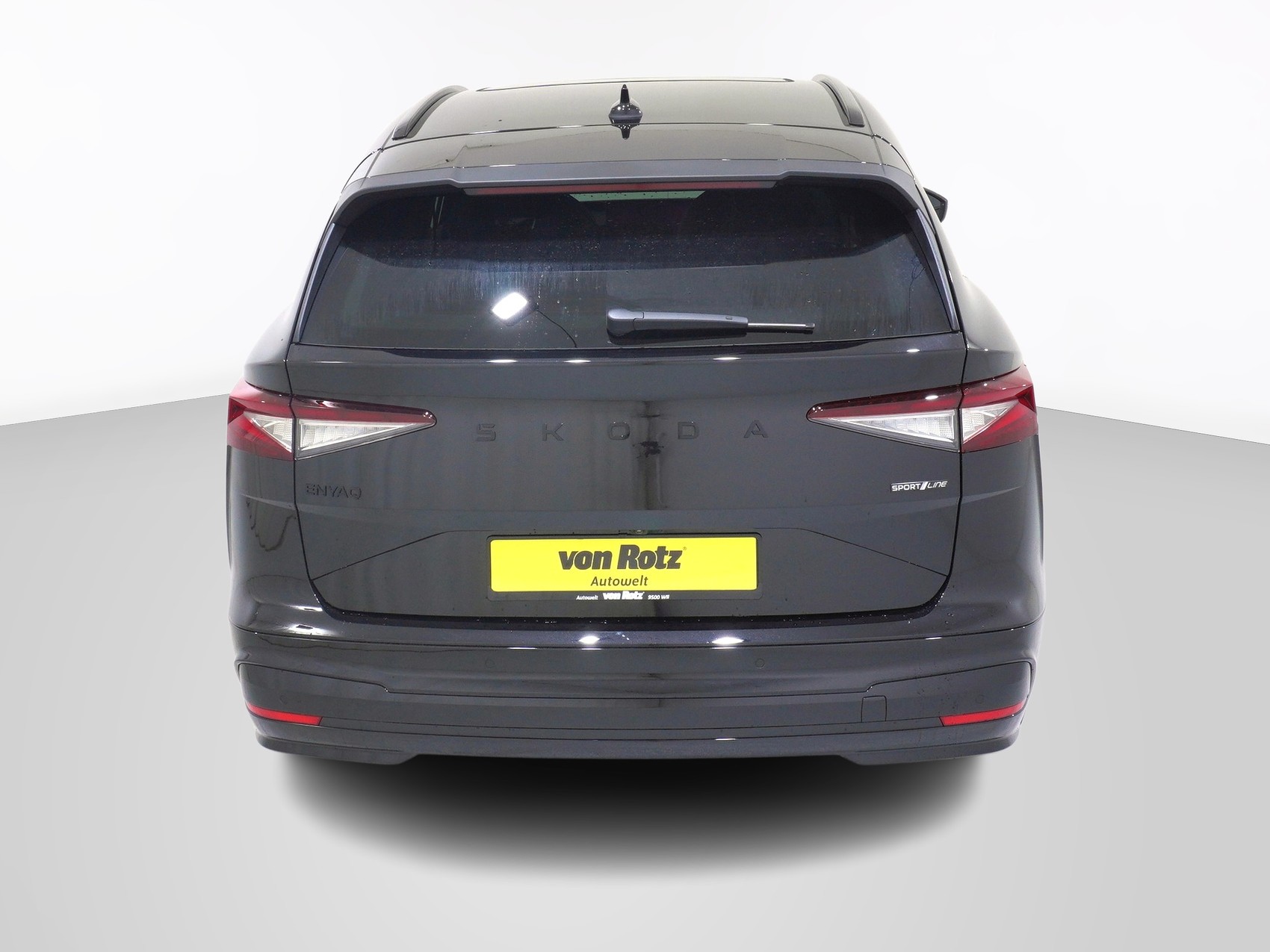 SKODA Enyaq iV 85x SportLine MAXX-image-2