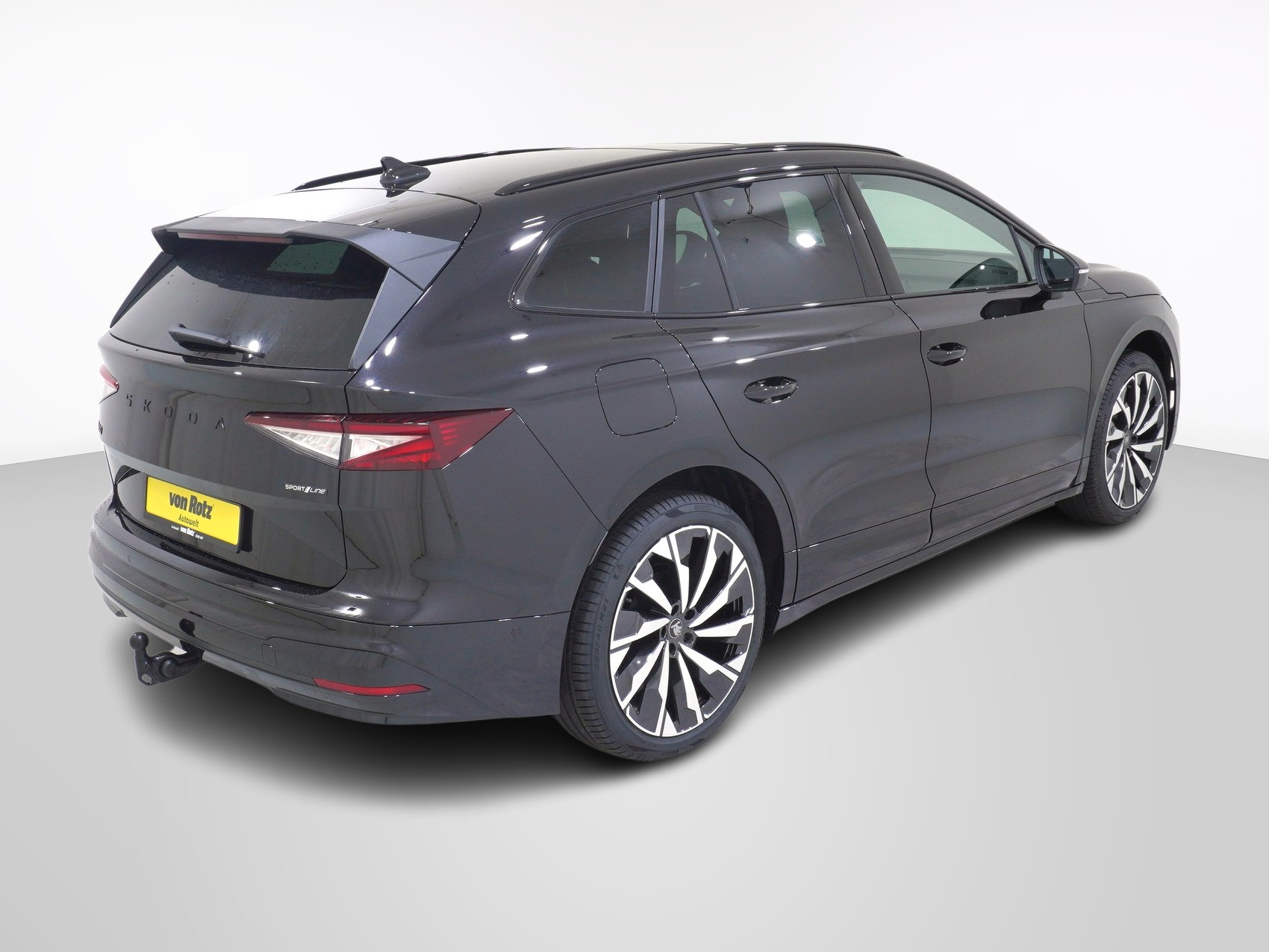 SKODA Enyaq iV 85x SportLine MAXX-image-4