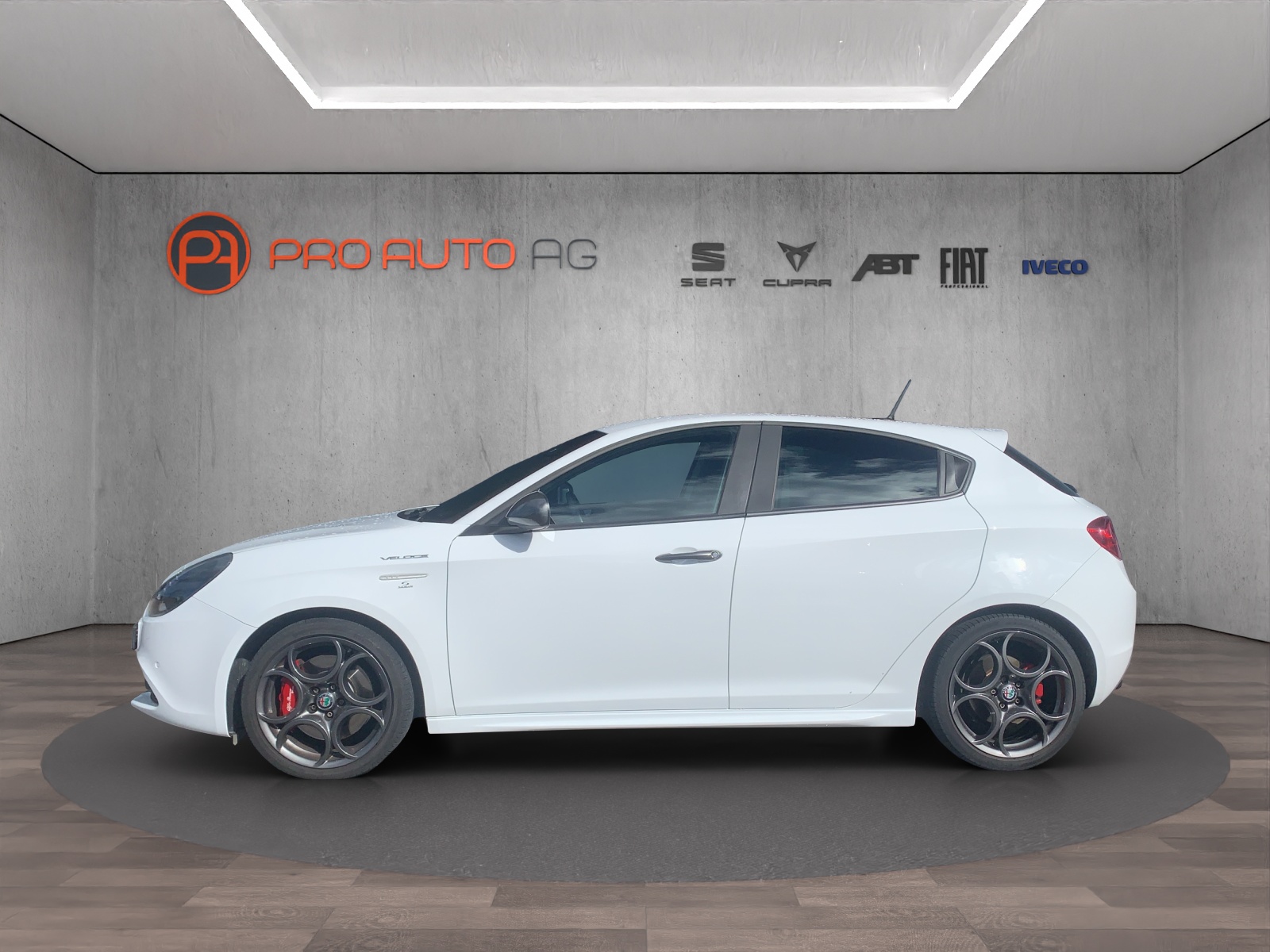 ALFA ROMEO Giulietta 1750 TBi Veloce TCT-image-1