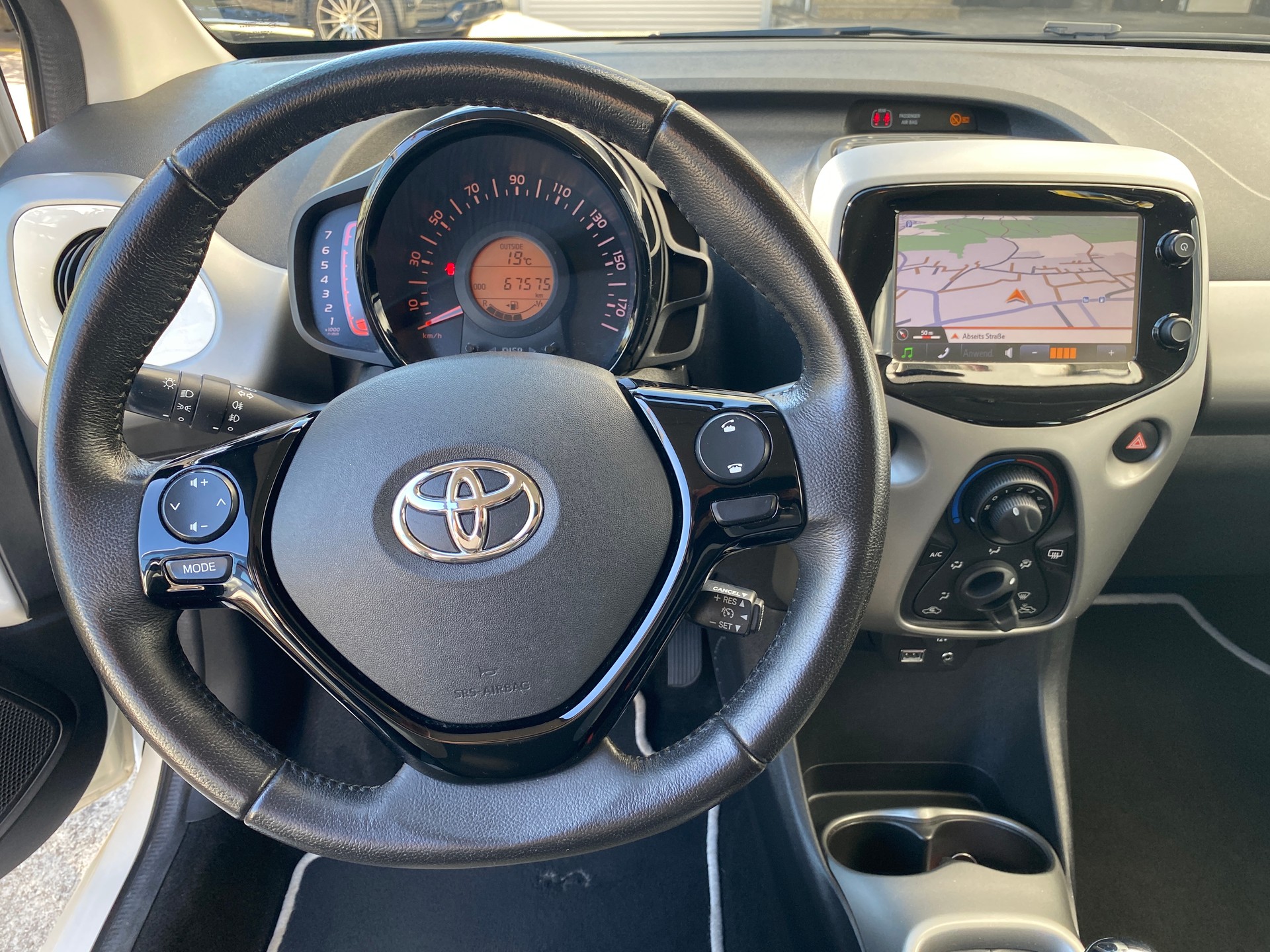 TOYOTA Aygo 1.0 VVT-i Trend-image-16