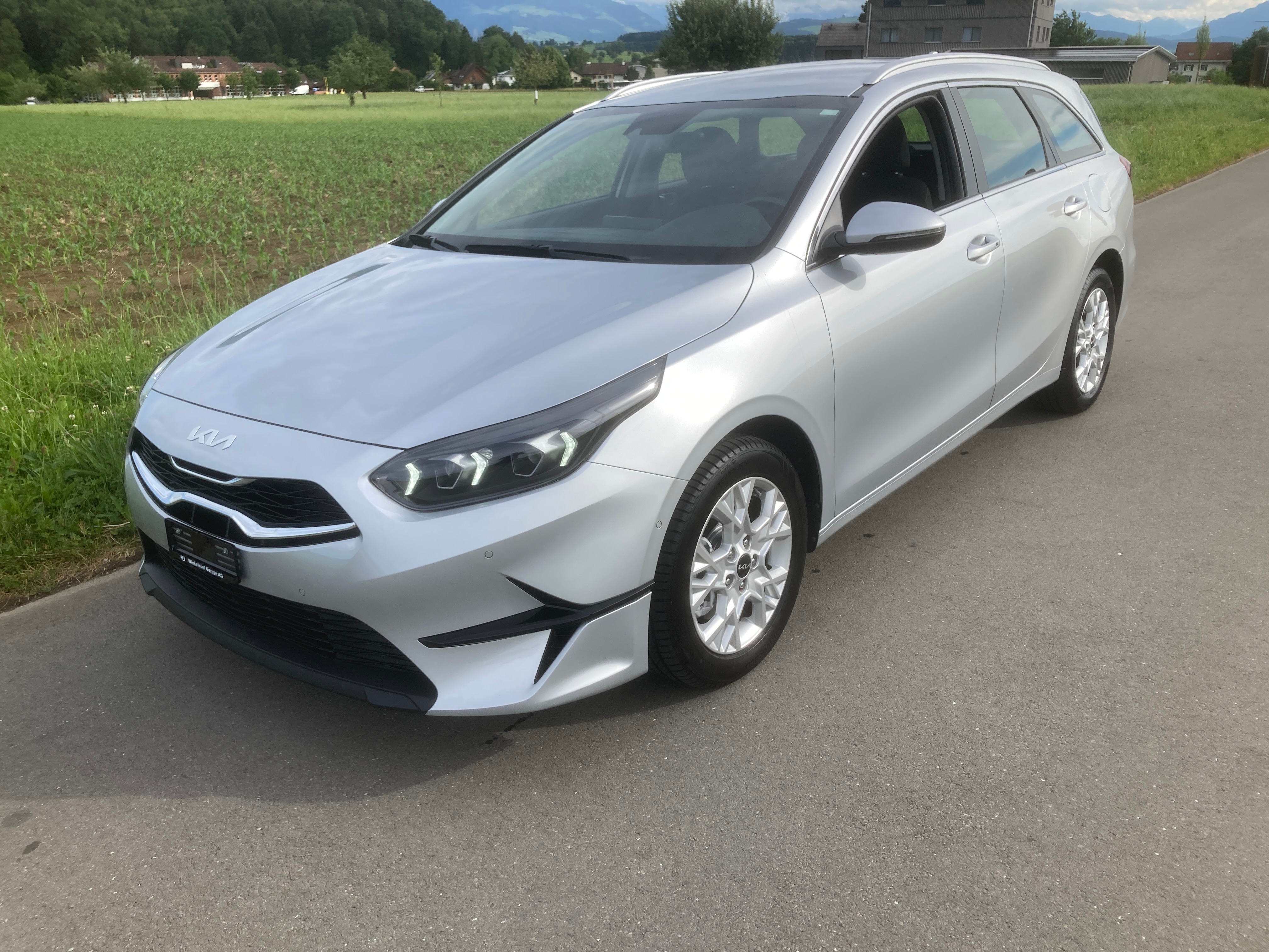 Car photo