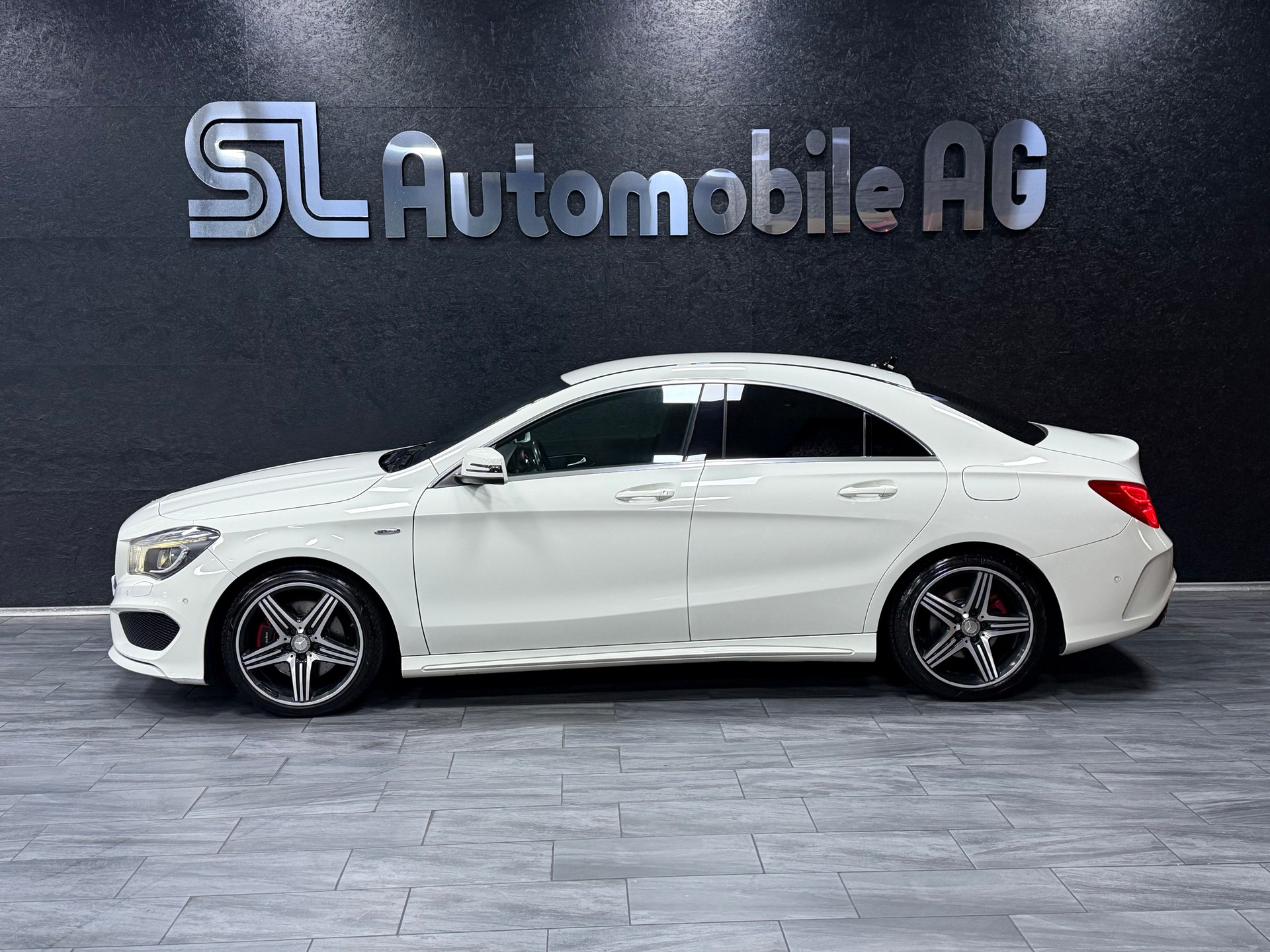 MERCEDES-BENZ CLA 250 Sport 7G-DCT / Aus 1 Hand-image-3