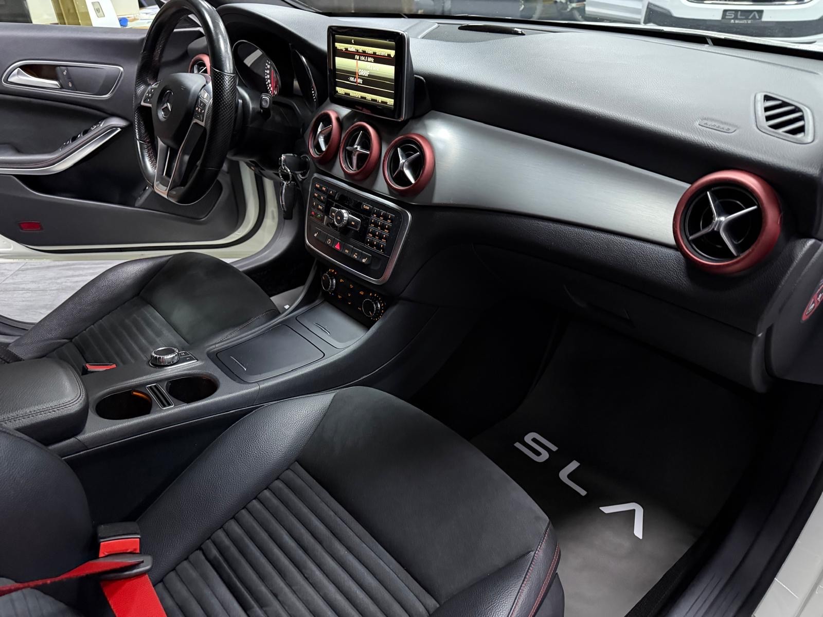 MERCEDES-BENZ CLA 250 Sport 7G-DCT / Aus 1 Hand-image-15