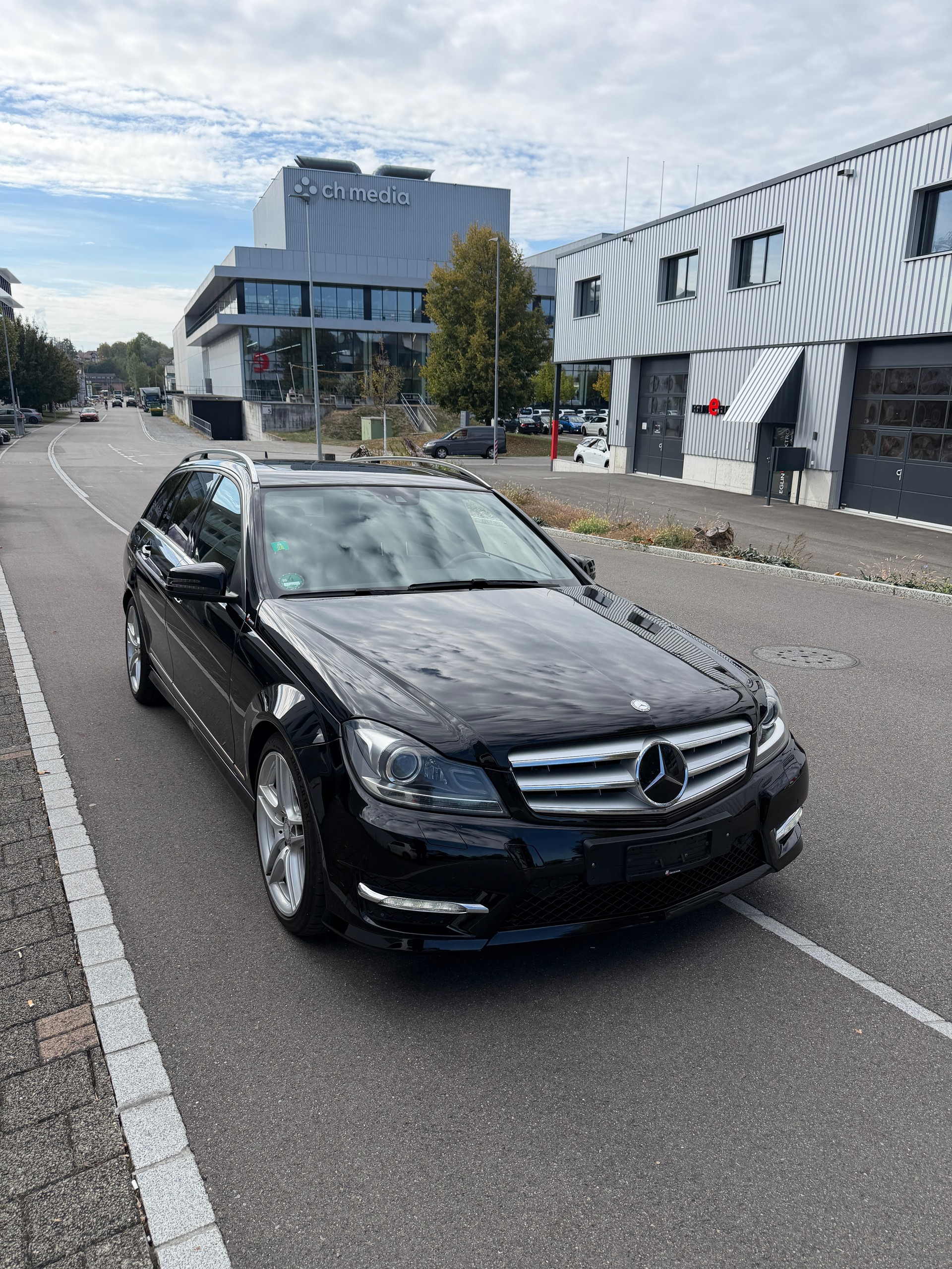 MERCEDES-BENZ C 220 CDI Avantgarde 4Matic 7G-Tronic-image-2