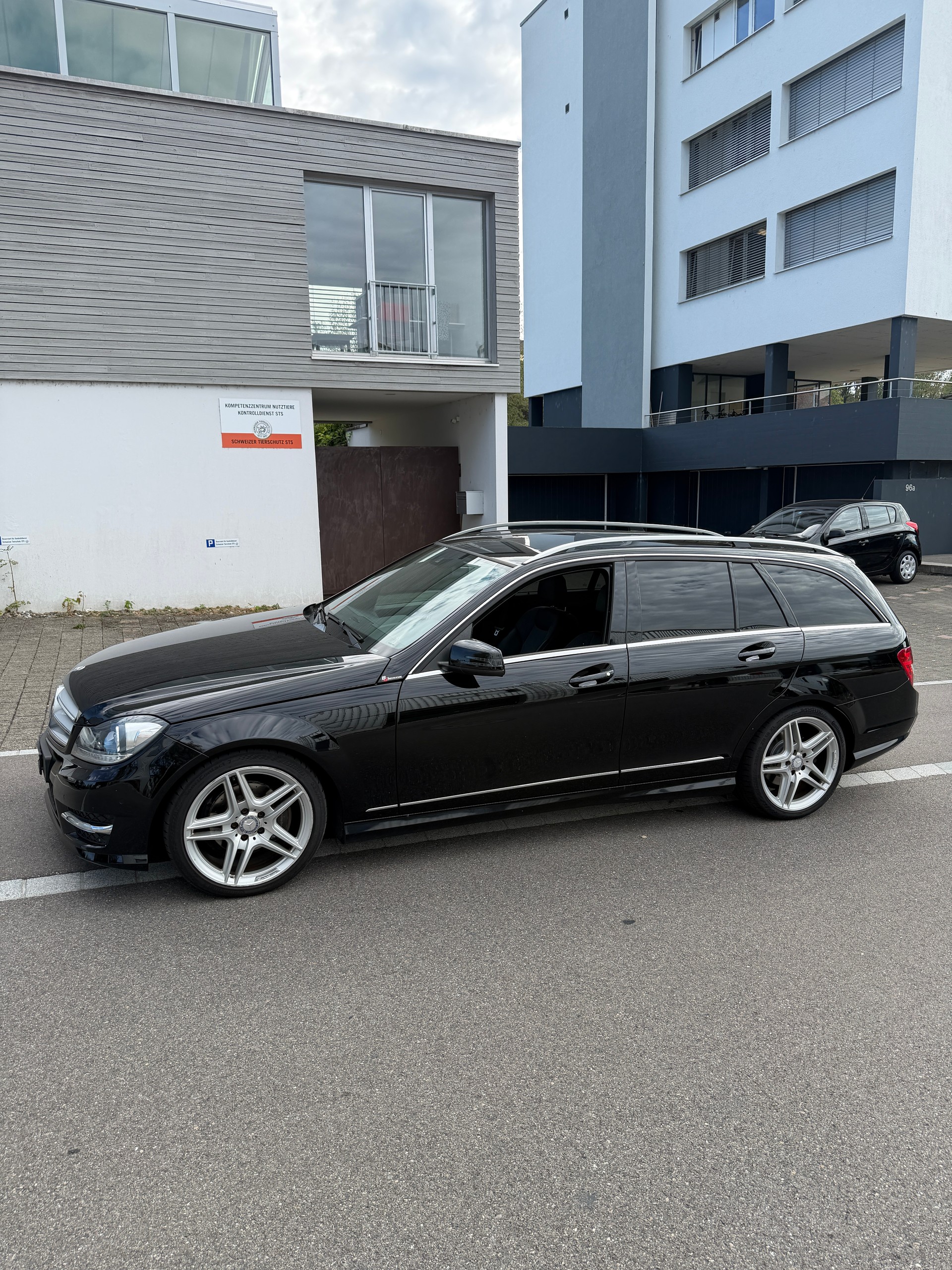 MERCEDES-BENZ C 220 CDI Avantgarde 4Matic 7G-Tronic-image-0