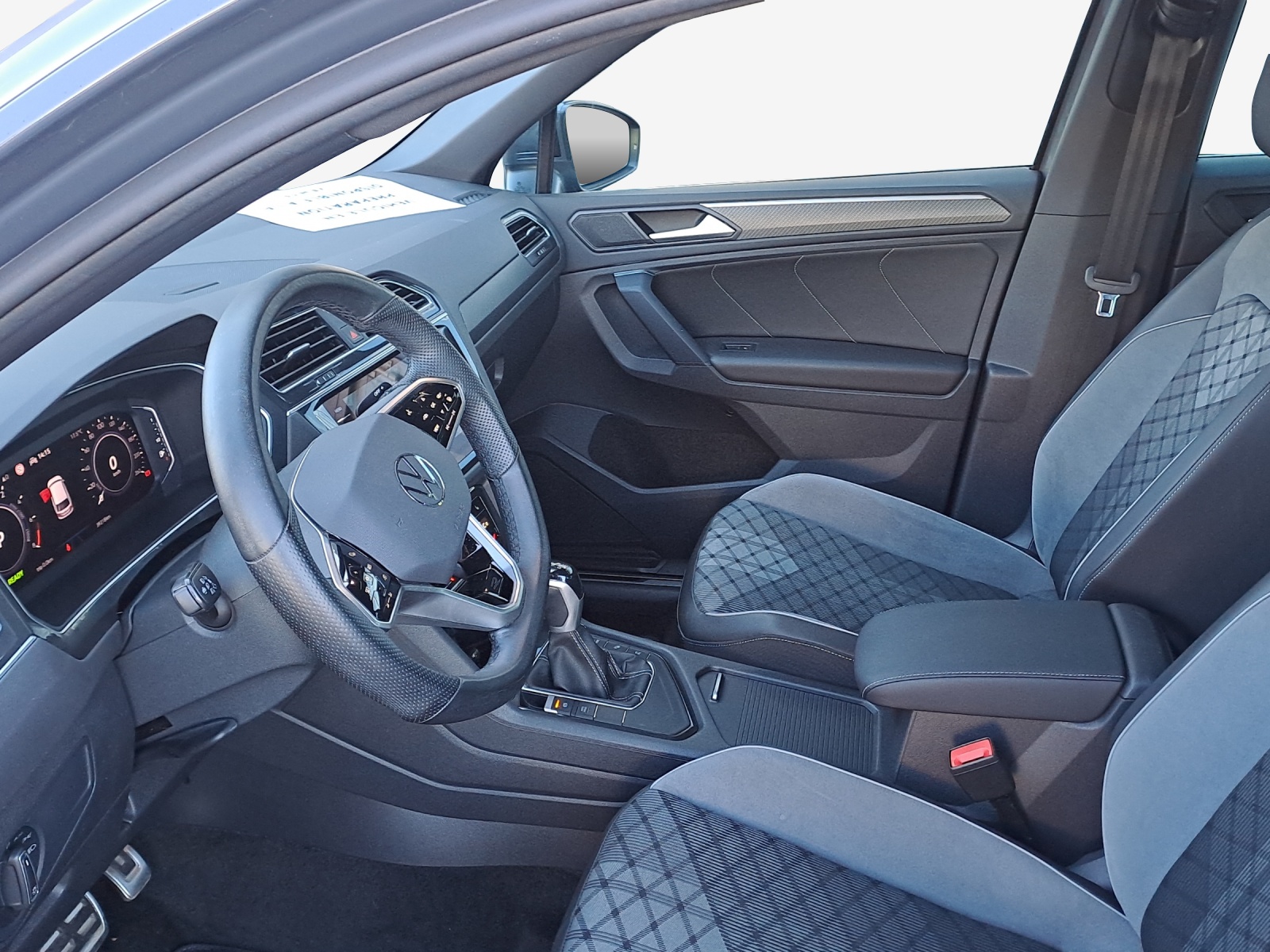 VW Tiguan 1.4TSI PHEV R-Line DSG-image-8