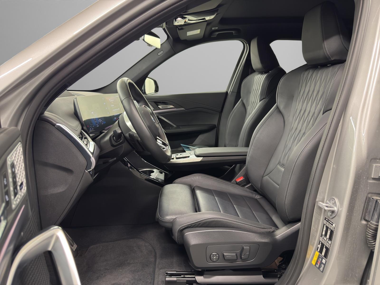 BMW X1 30e xDrive-image-10